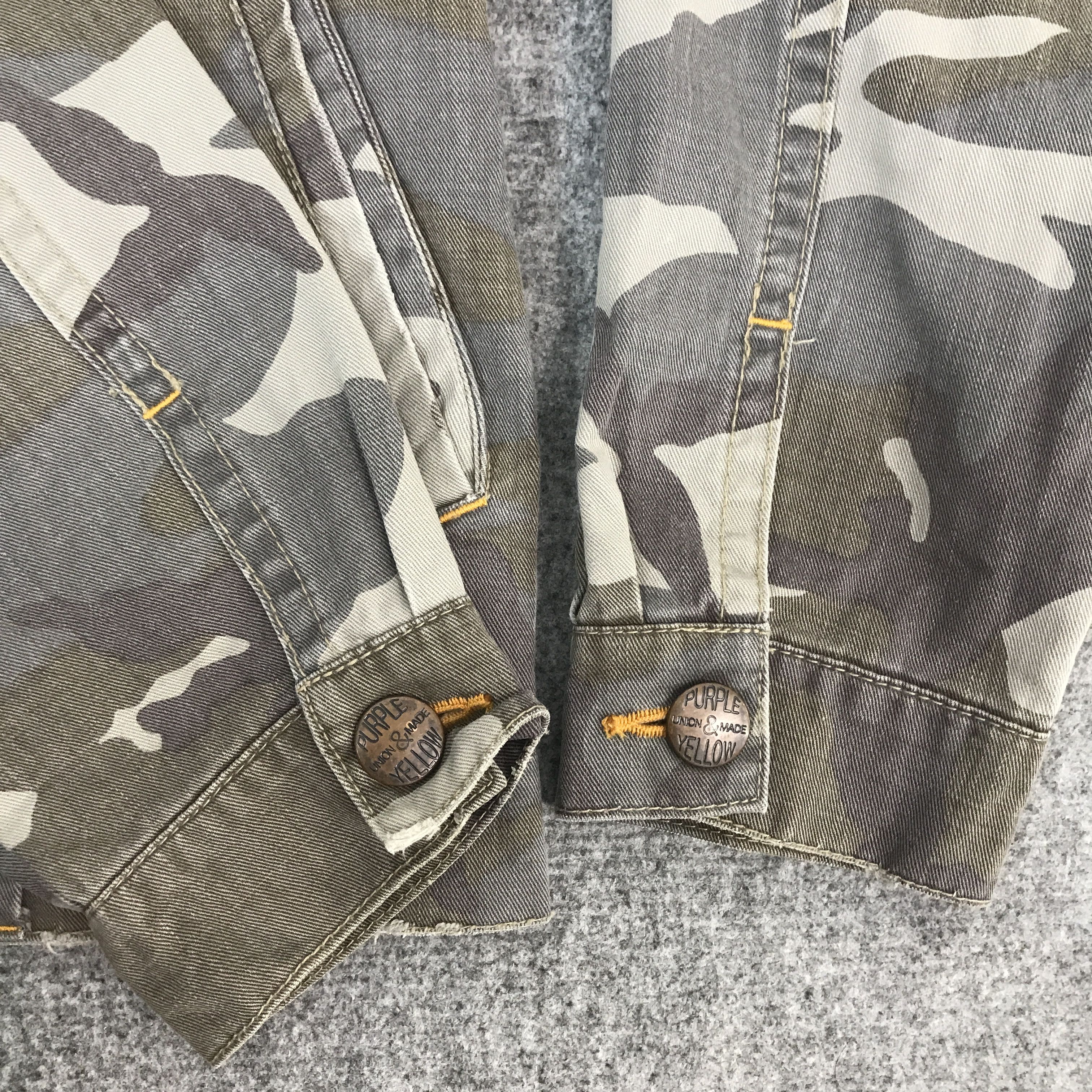 Japanese Brand purple&yellow camo Pocket tactical jacket Size US M / EU 48-50 / 2 - 7 Thumbnail