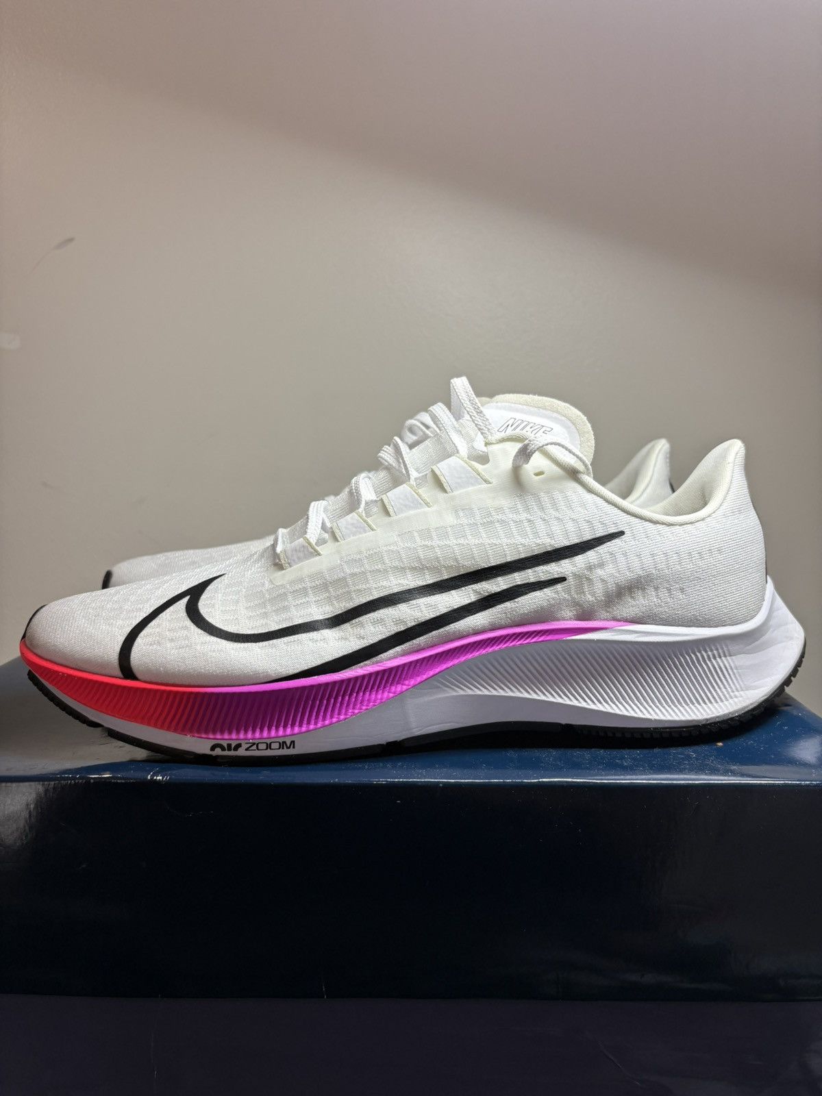 Nike Nike Air Zoom Pegasus 37 Size US 12 / EU 45 - 5 Thumbnail