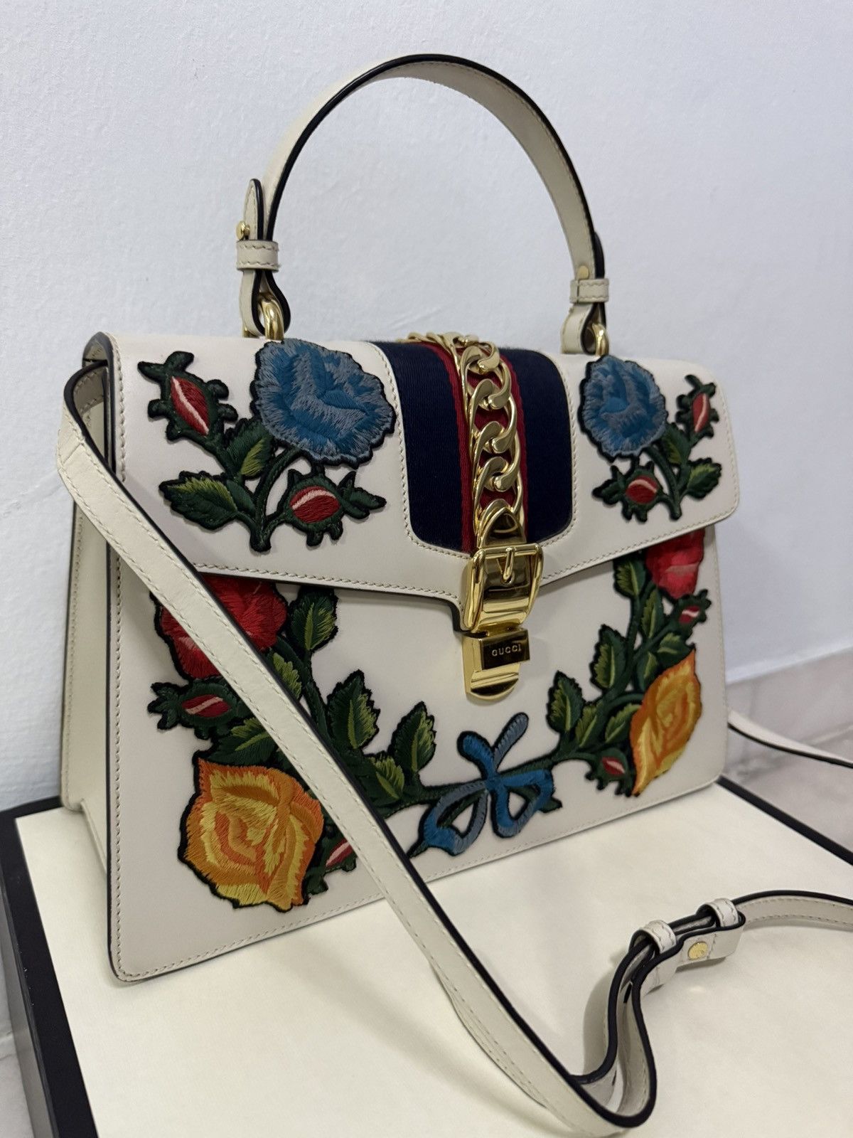 Gucci Gucci Medium Sylvie bag colorful floral embroidery Size ONE SIZE - 6 Thumbnail