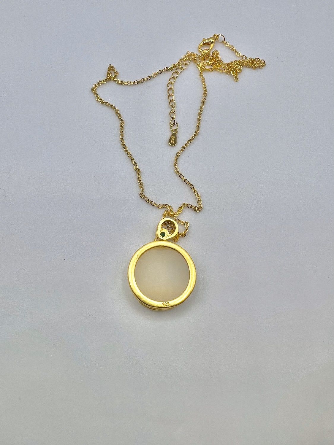 Jewelry White Jade Swans Gold Necklace Size ONE SIZE - 5 Thumbnail