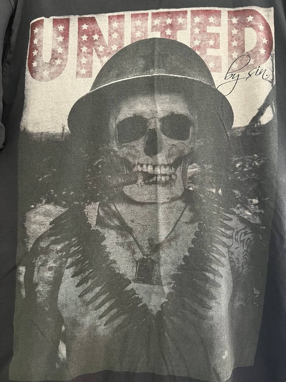 Other Sinstar Two T-shirts in one lot. Nice print. Size US L / EU 52-54 / 3 - 1 Thumbnail