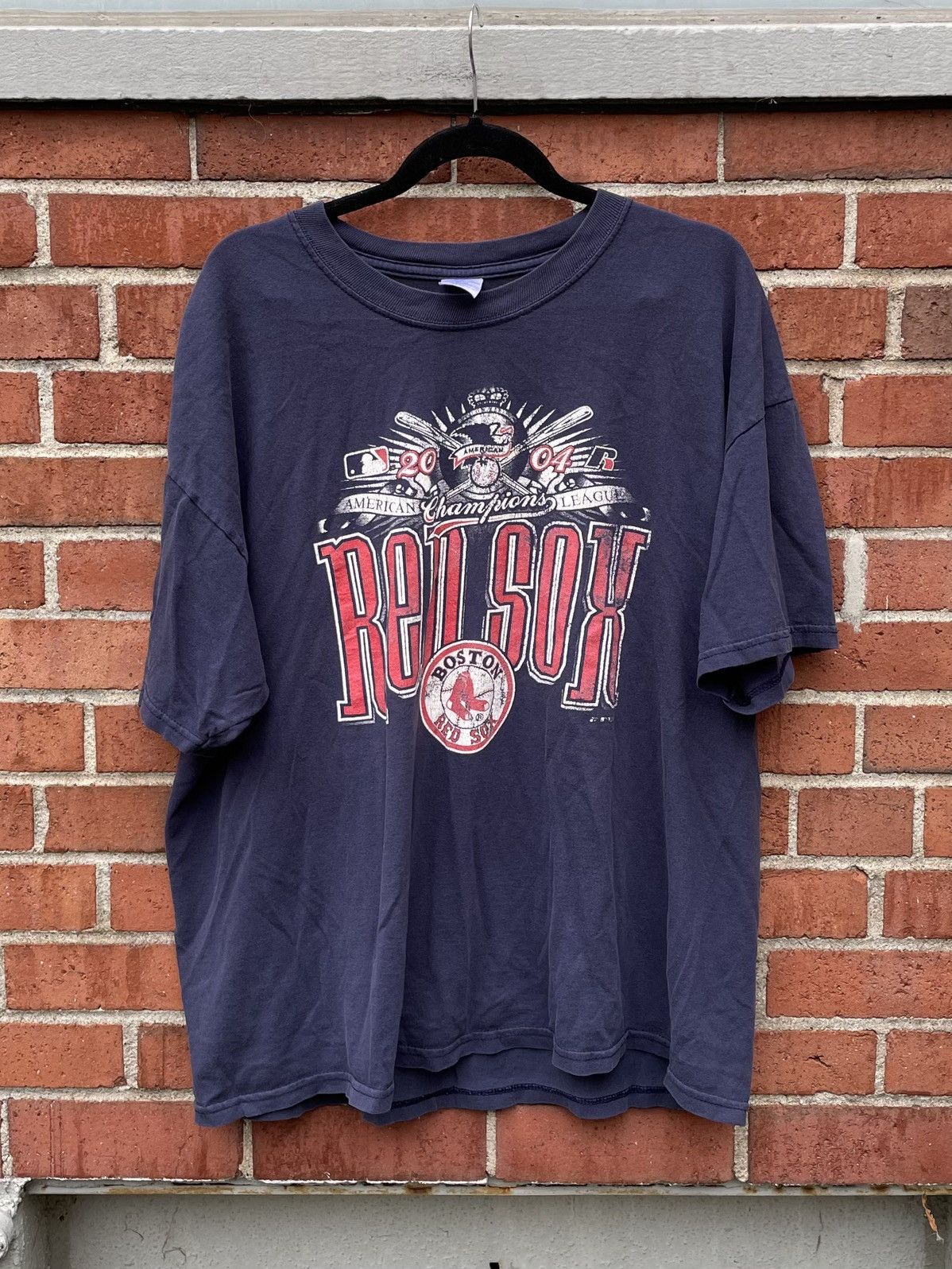 Jerzees Vintage 2004 Russell MLB Boston Red Sox’s Graphic T Shirt Size US XXL / EU 58 / 5 - 1 Thumbnail