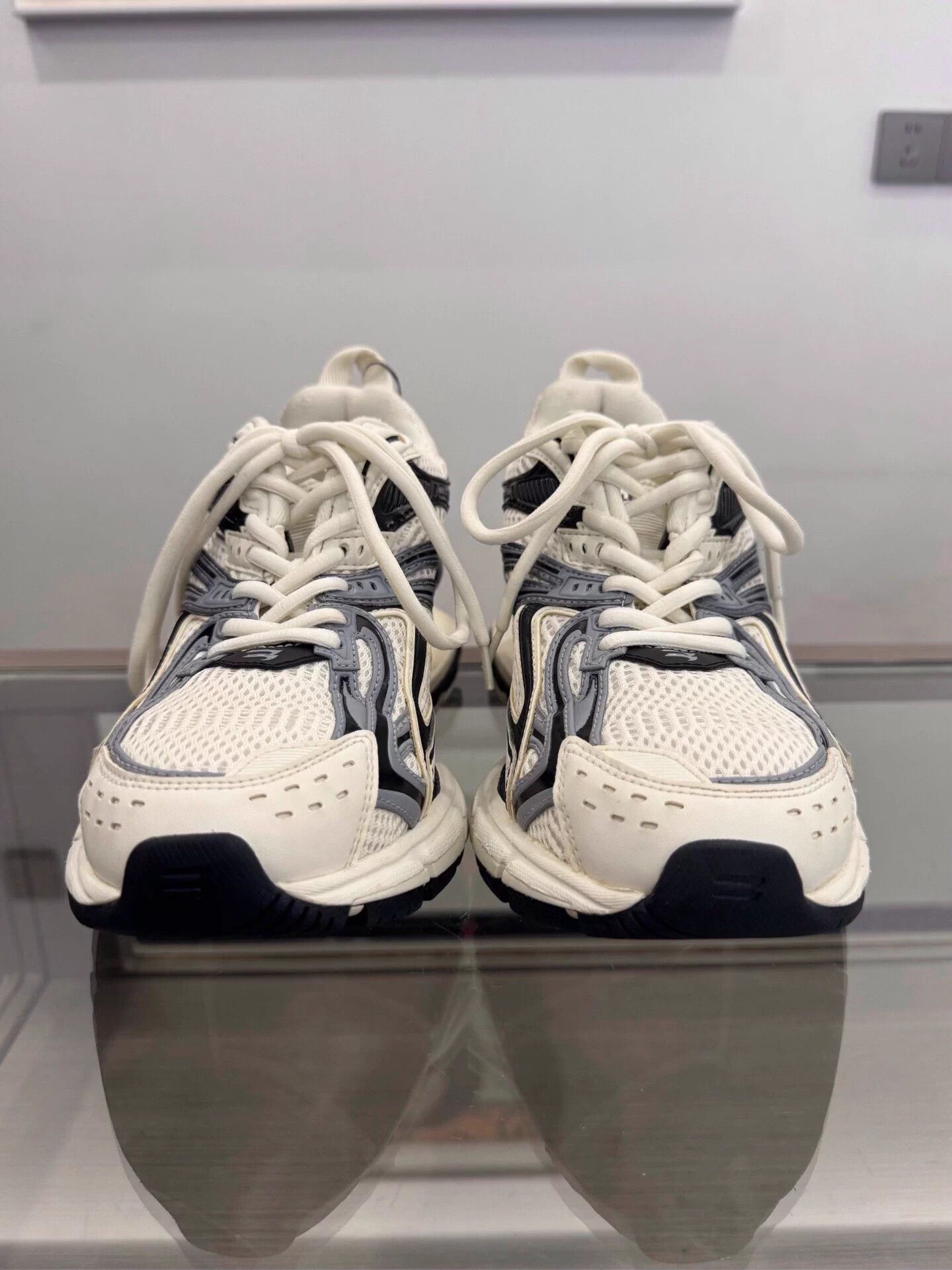 Balenciaga Balenciaga X-Pander White Women's 99 New Sneaker Size US 6 / IT 36 - 3 Thumbnail