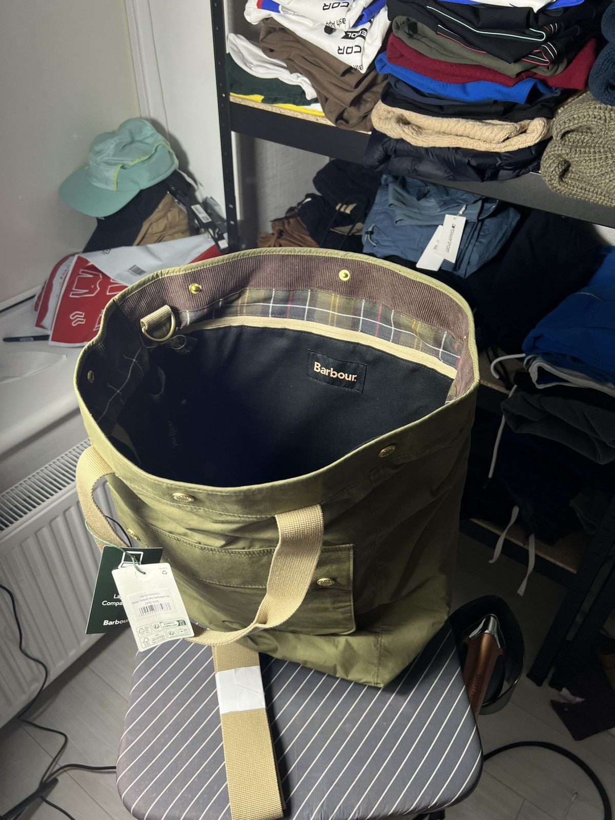 Barbour NWT Barbour Transport 3‑Way Tote/Backpack Bag – Olive Green Size ONE SIZE - 16 Thumbnail