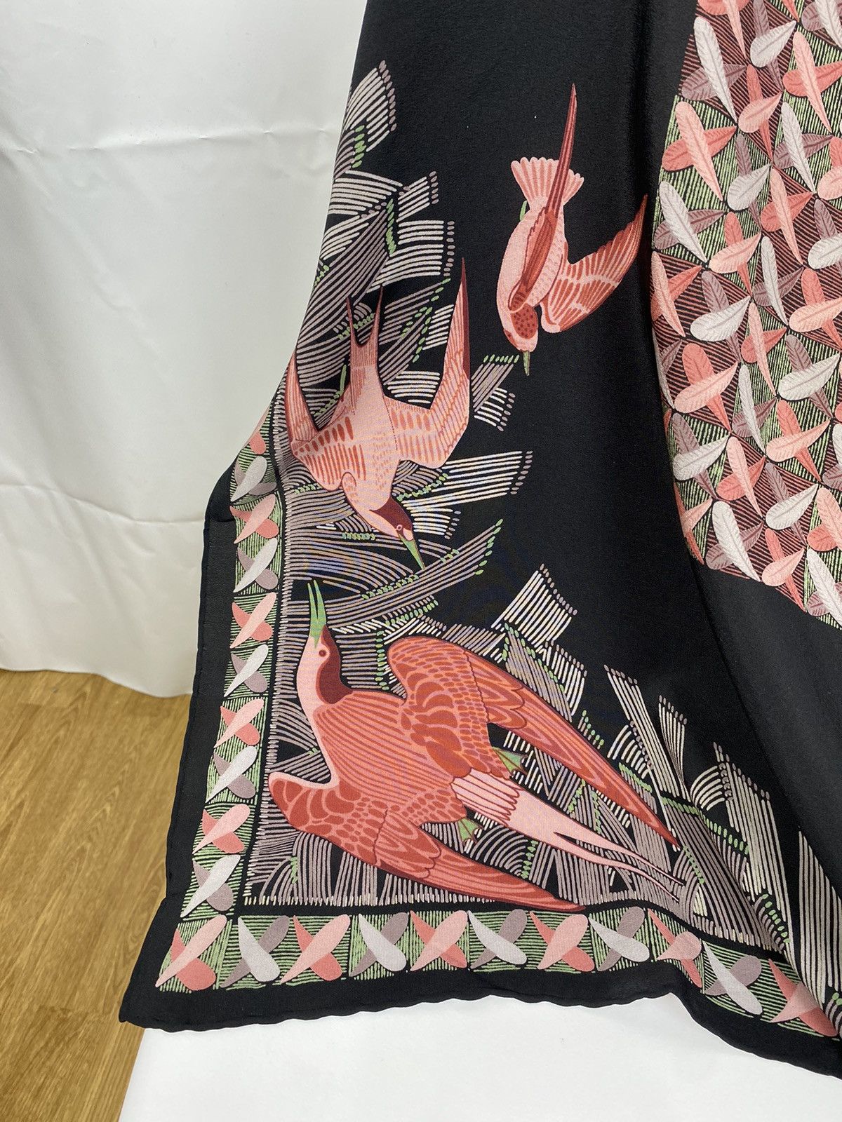 Designer Davinci bleyle Silk Birds Printed Scarf Size ONE SIZE - 6 Thumbnail