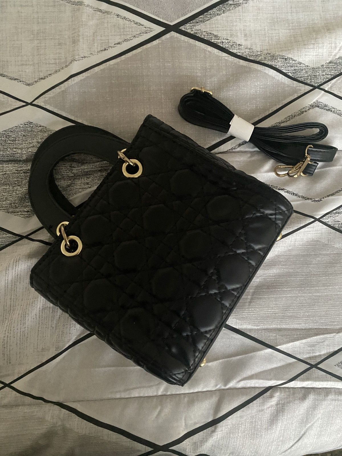 Other Womens Small Black Crossbody Purse Ladies Handbag Size ONE SIZE - 1 Thumbnail