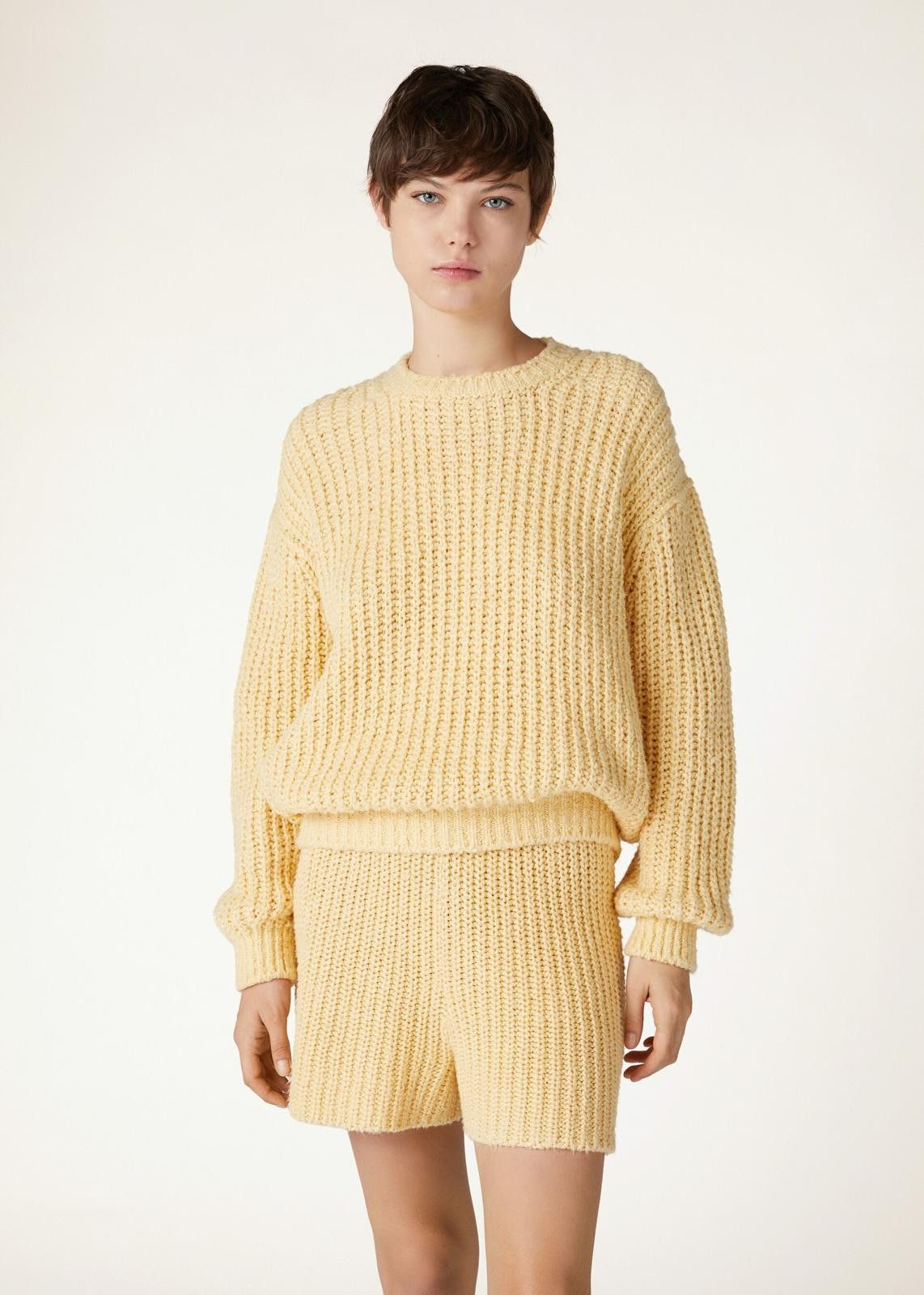 Loro Piana o1srvl11e0425 FAN6406 Cocooning Crewneck Sweater in Yellow Size XS / US 0-2 / IT 36-38 - 2 Thumbnail