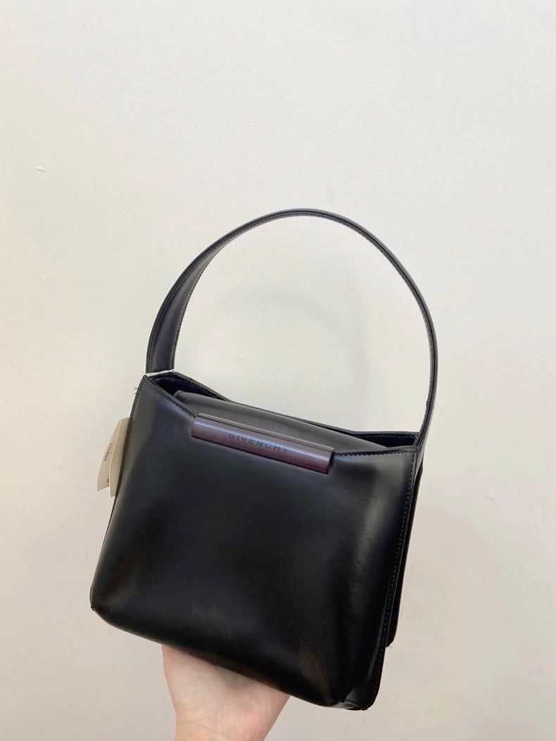 Givenchy Givenchy Vintage Square Handbag - dmc Size ONE SIZE - 1 Thumbnail