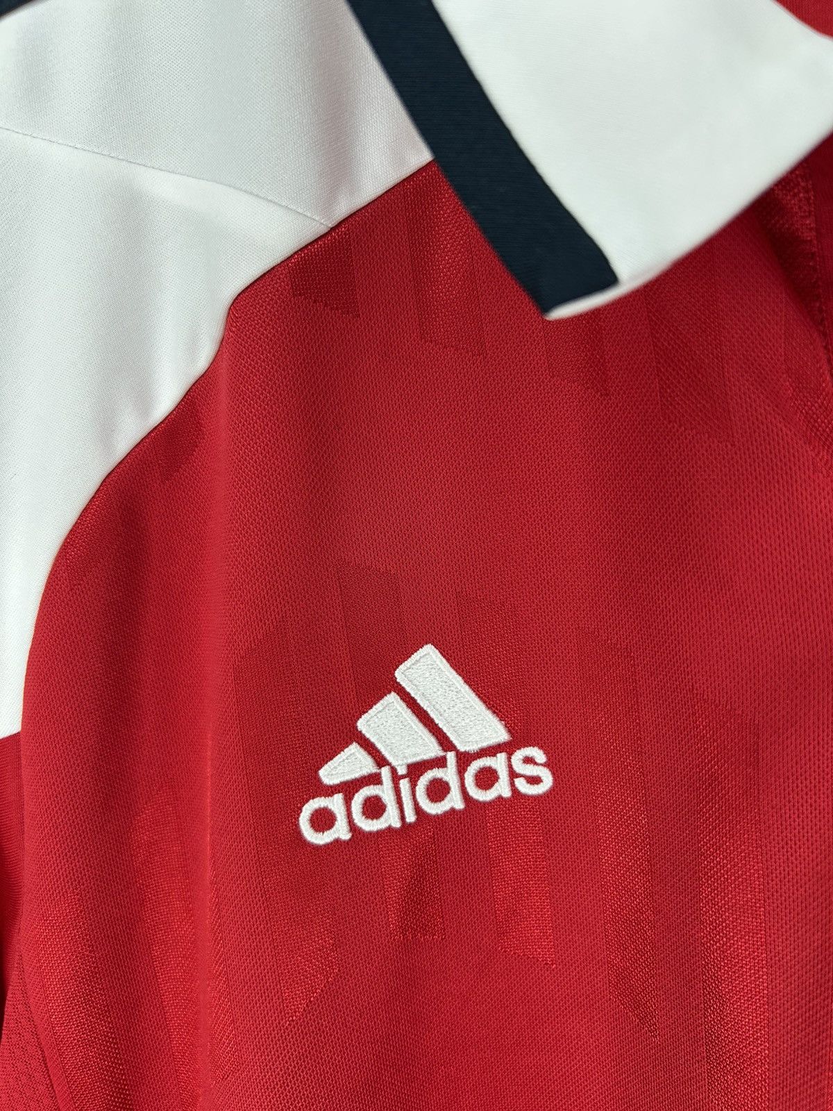 Adidas Adidas Denmark 2012 Home Jersey Size US XL / EU 56 / 4 - 6 Thumbnail