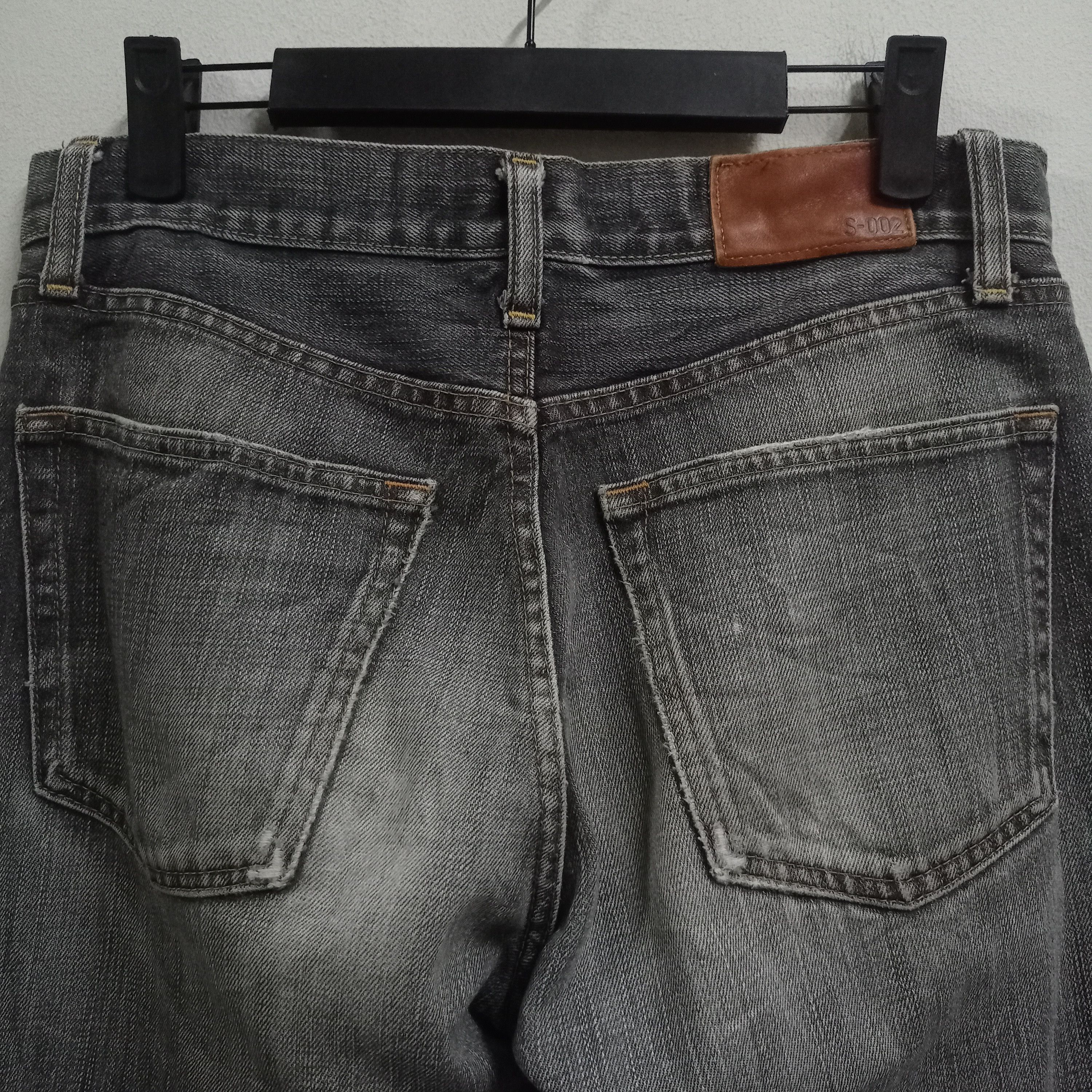 Japanese Brand × Uniqlo Vintage Japanese Uniqlo Faded Black Jeans 30x31 Size US 30 / EU 46 - 7 Thumbnail