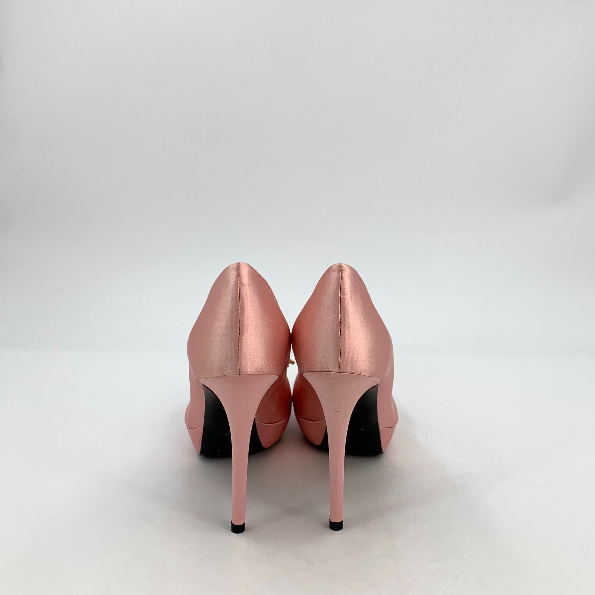 Roger Vivier Roger Vivier Pink Satin Crystal Buckle Platform Pumps Size 3 Size US 5 / IT 35 - 6 Thumbnail