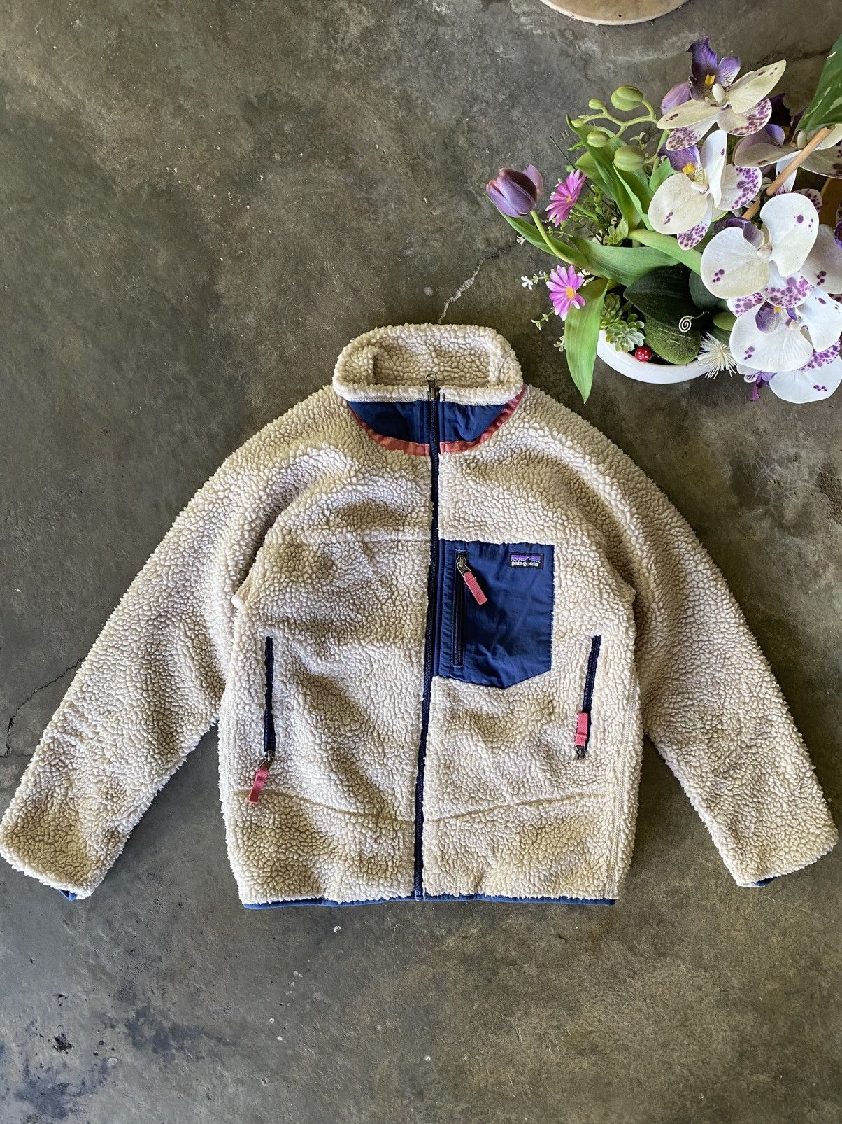 Patagonia Patagonia Creme Tone Outdoor Fleece Jacket XF 41 for Women 🔥 Size L / US 10 / IT 46 - 1 Thumbnail