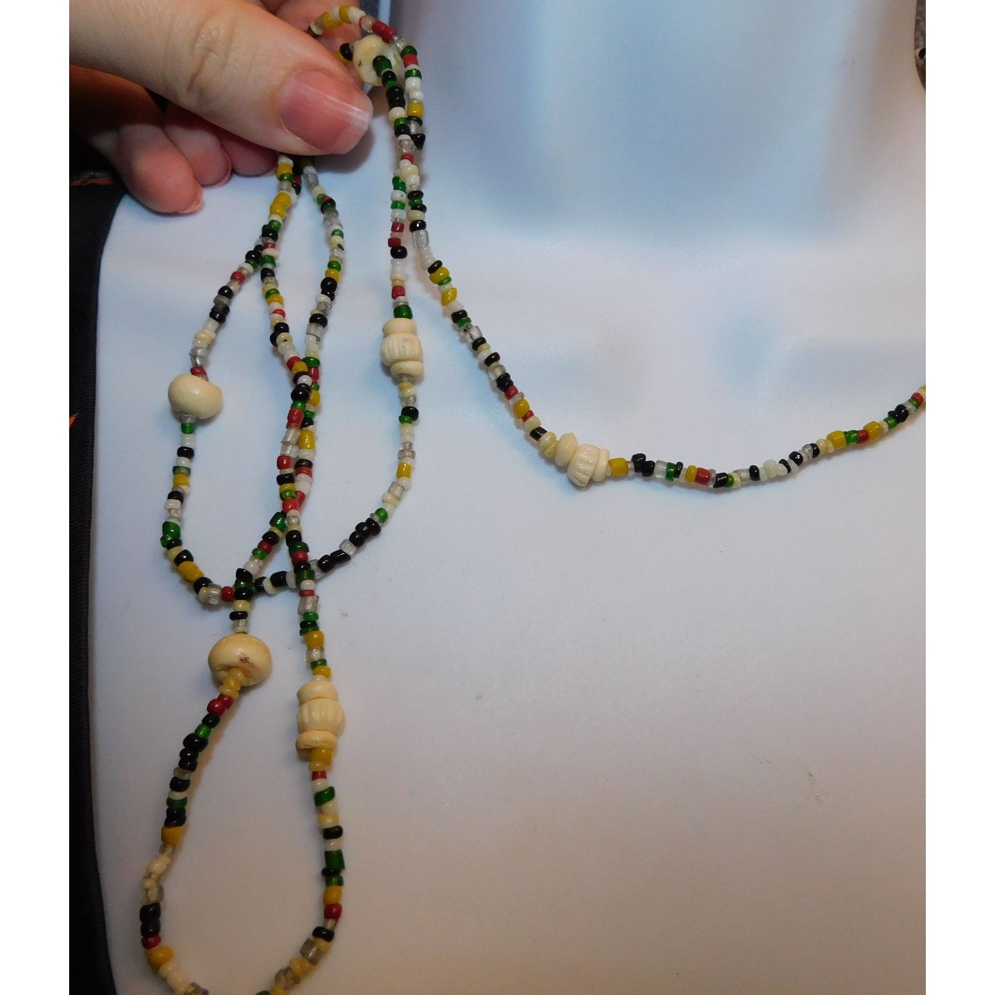 Other Casual Glass Beaded Necklace With Shell Accents Size ONE SIZE - 3 Thumbnail