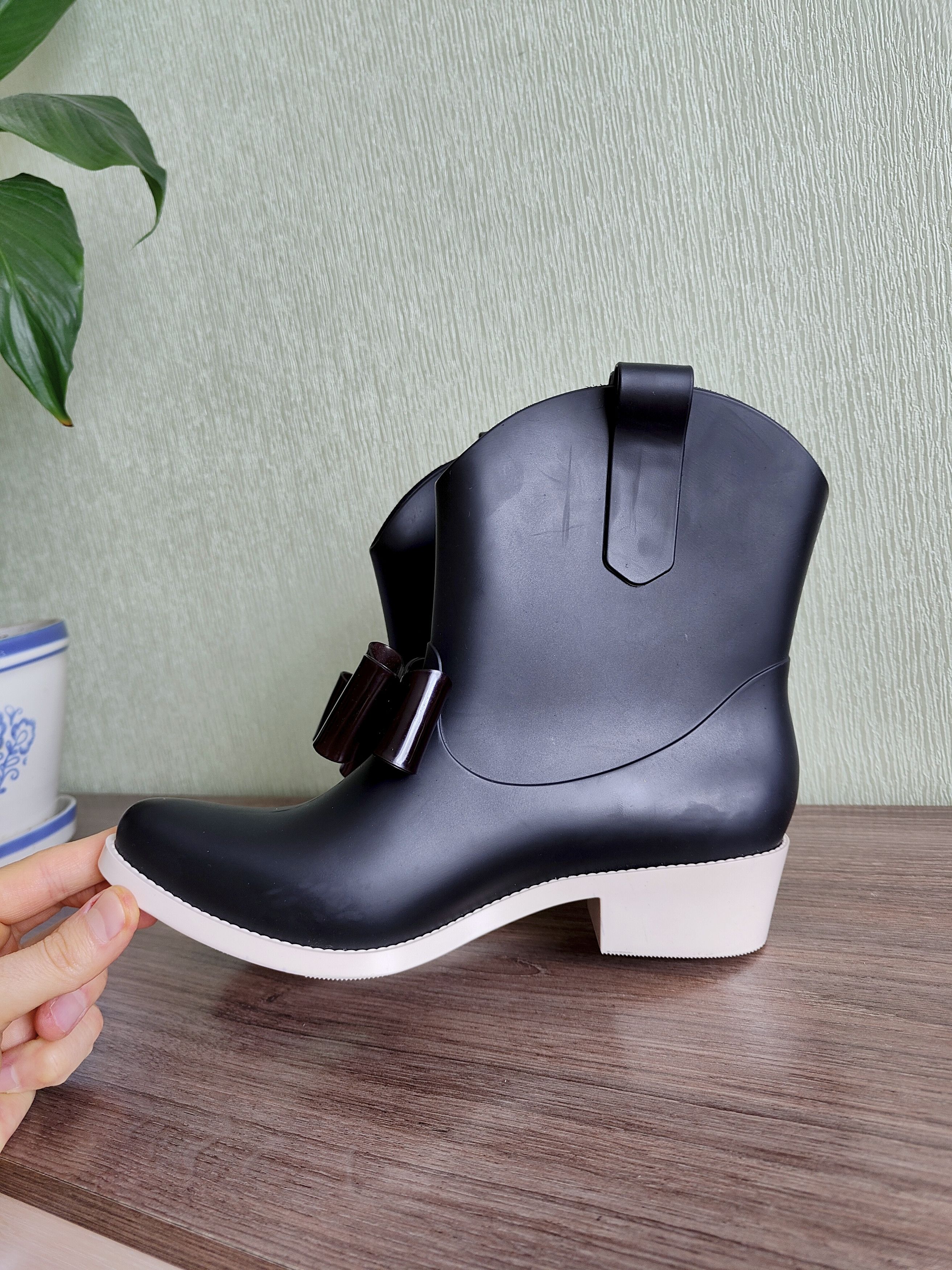 Melissa × Vivienne Westwood Vivienne Westwood + Melissa Women's Rubber Boots Size US 7 / IT 37 - 9 Thumbnail