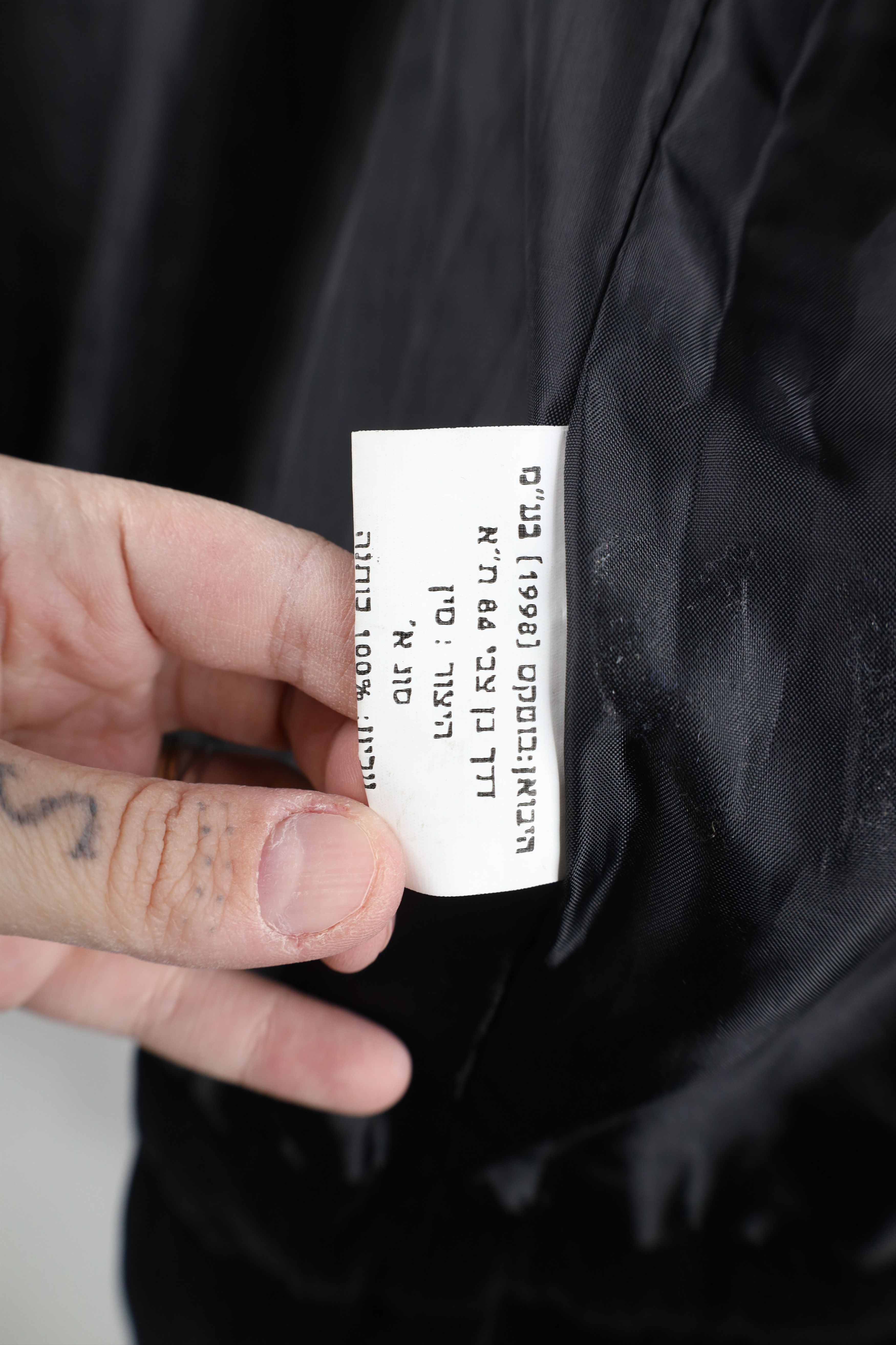 Vintage Vintage 90s Streetwear Velour Full Zip Puffer Jacket Black Size L / US 10 / IT 46 - 10 Thumbnail