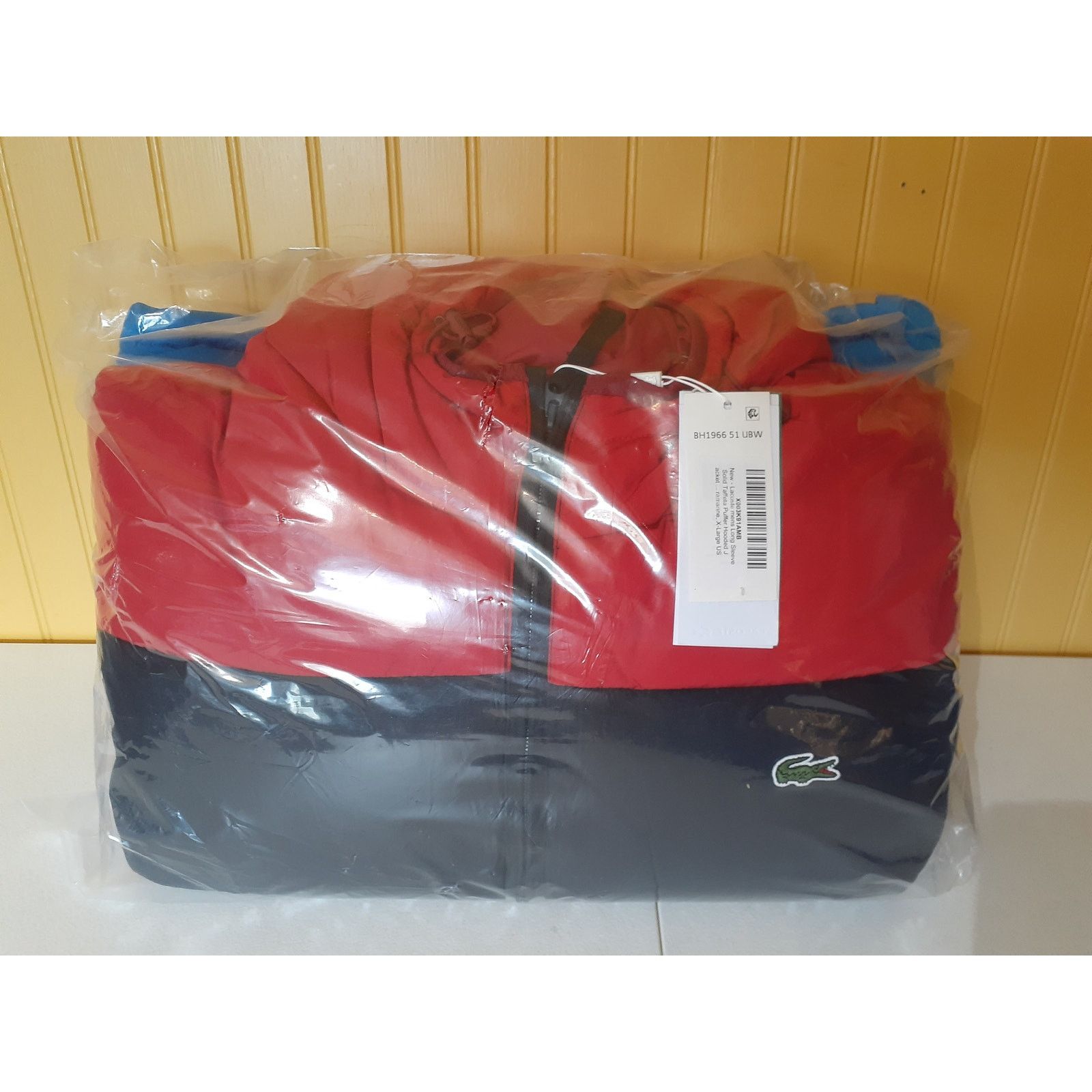 Lacoste Lacoste mens Solid Taffeta Puffer Hooded Jacket Blue/Red XL Size US XL / EU 56 / 4 - 2 Thumbnail