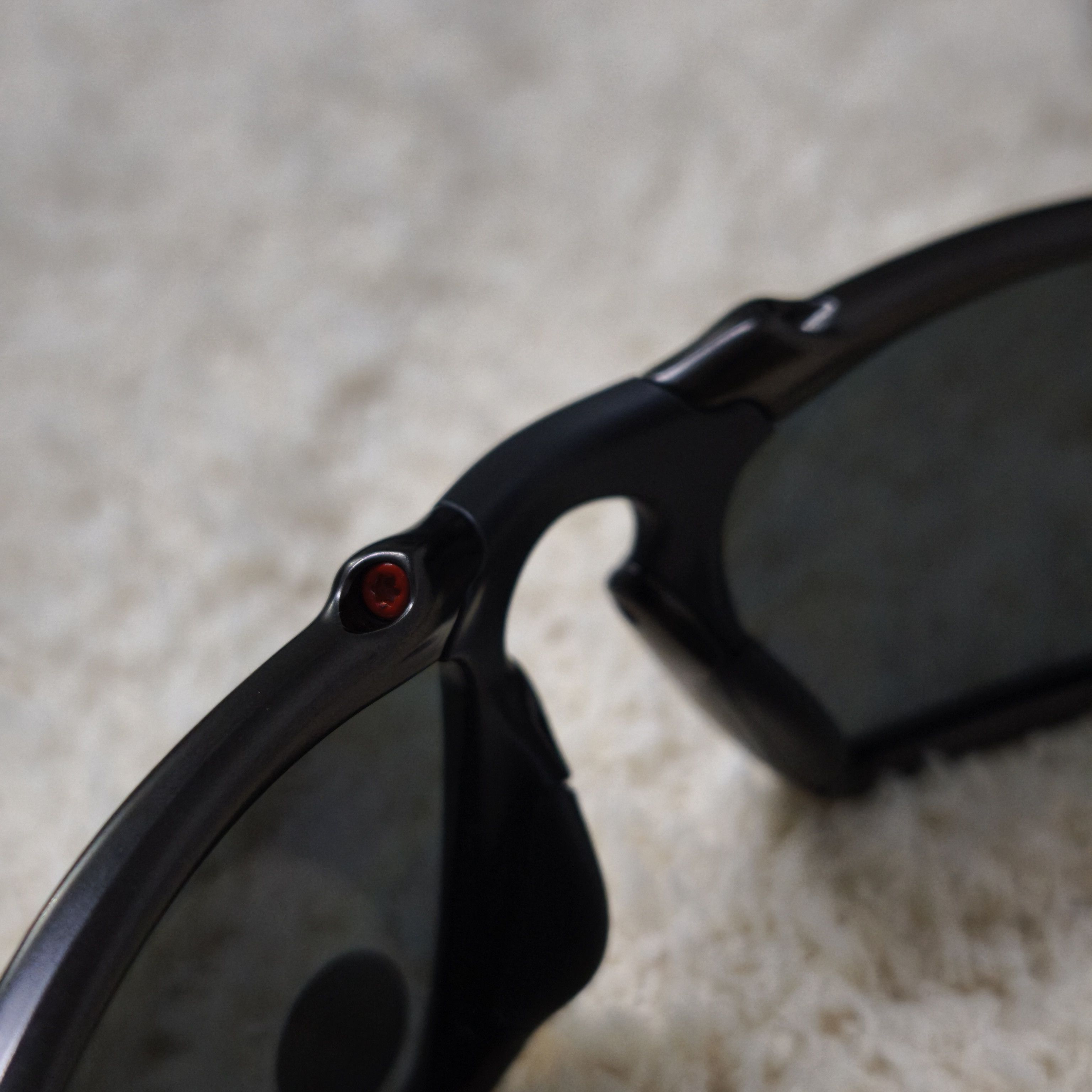 Oakley Oakley Badman Dark Carbon Black Iridium Polarized Size ONE SIZE - 12 Thumbnail