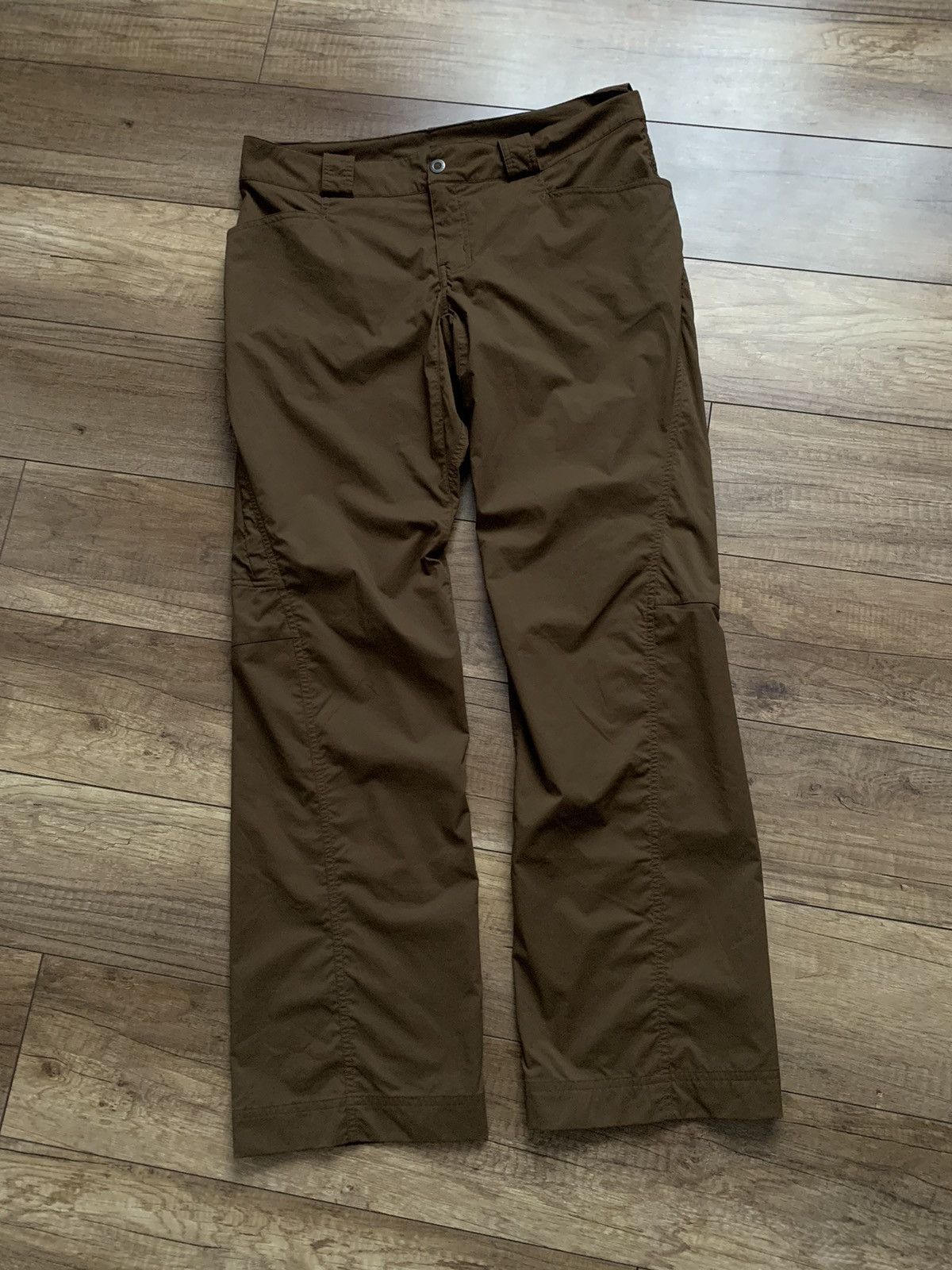Arc'teryx Arcteryx Brown Nylon Pants Womens Vintage Size 32" / US 10 / IT 46 - 7 Thumbnail