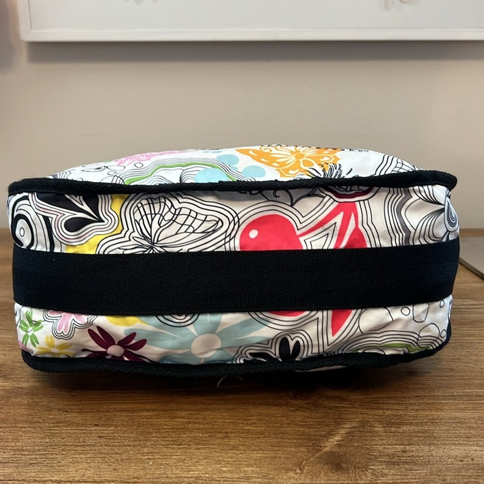 LeSportsac LeSportSac Classic Hobo in Butterfly and Floral Print Size ONE SIZE - 5 Thumbnail