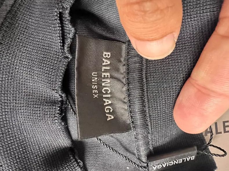 Balenciaga Balenciaga Masked paper tape tape letter printed round nec Size US XS / EU 42 / 0 - 5 Thumbnail