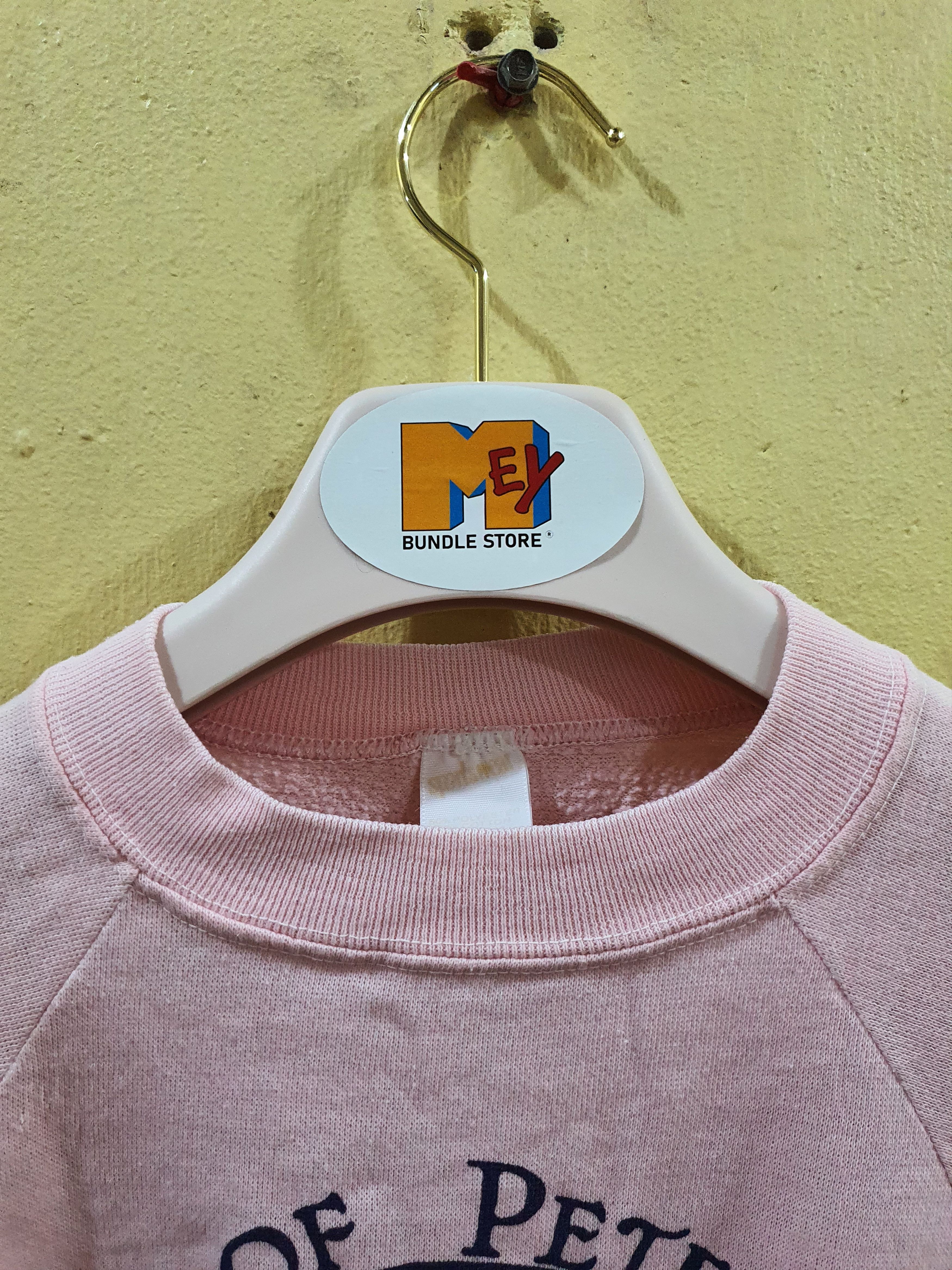 Sunray Sportswear vintage pink "The Tale of Peter Rabbit" graphic sweatshirt. Size US S / EU 44-46 / 1 - 4 Thumbnail