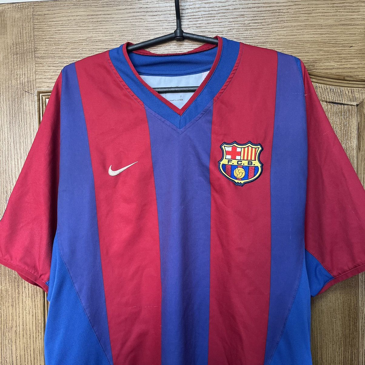 Nike Nike Barcelona vintage football jersey 90s Size US L / EU 52-54 / 3 - 3 Thumbnail