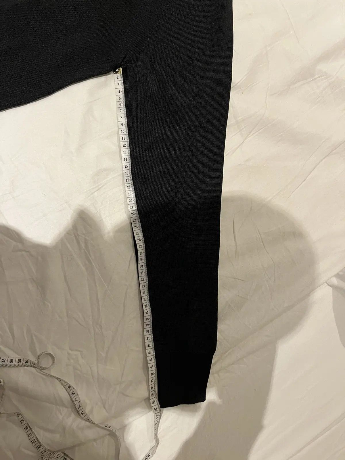 Tom Ford CC000020 Silk Knitwear & Sweatshirt in Black Size US M / EU 48-50 / 2 - 12 Thumbnail