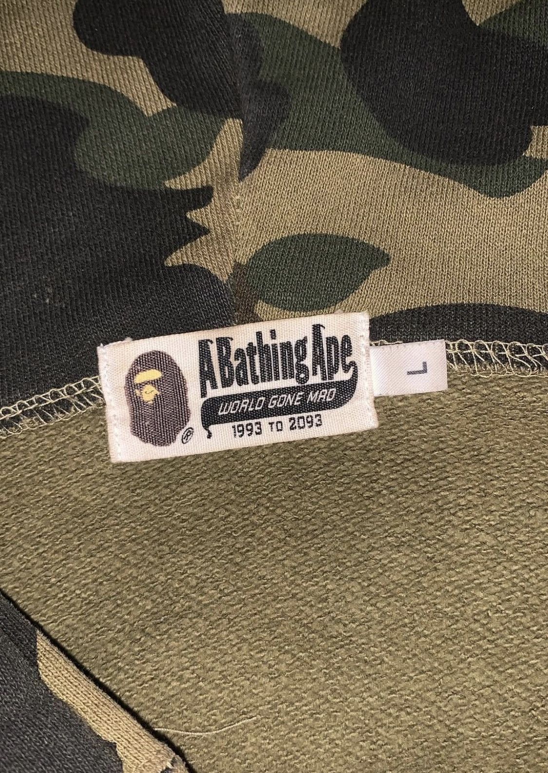 Bape Bape ponr camo Size US L / EU 52-54 / 3 - 4 Thumbnail