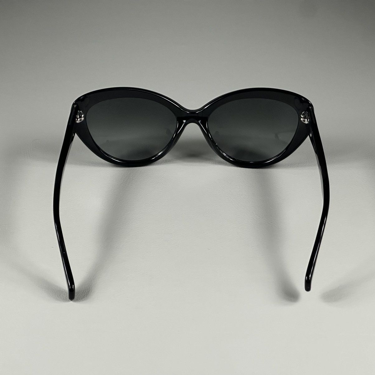Vera Wang Vera Wang Flowen V282 Black Cat Eye Sunglasses Size ONE SIZE - 4 Thumbnail