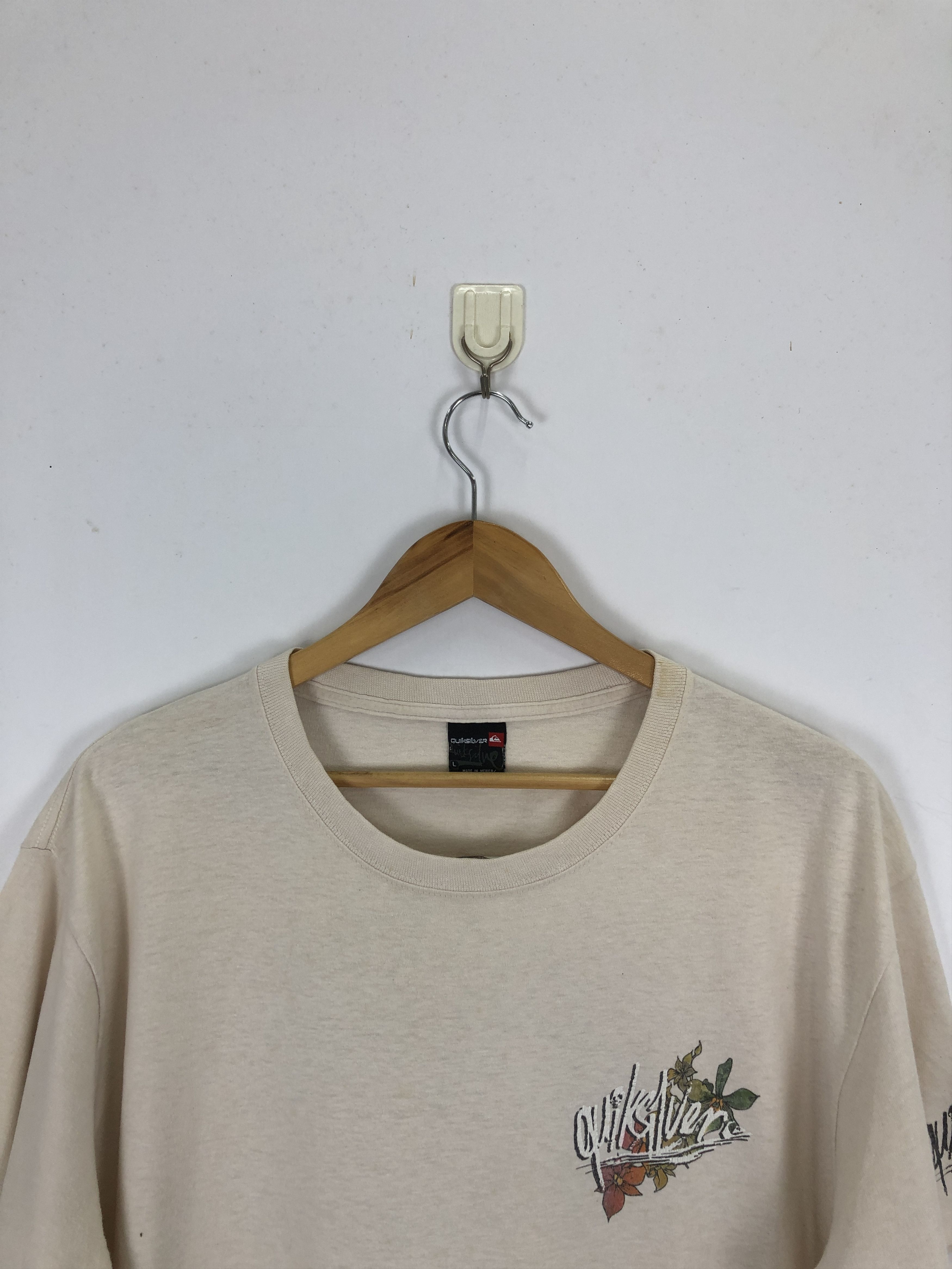 Quiksilver × Vintage Vintage Y2k Quiksilver Surfing Floral Design Tee TA0499 Size US L / EU 52-54 / 3 - 3 Thumbnail