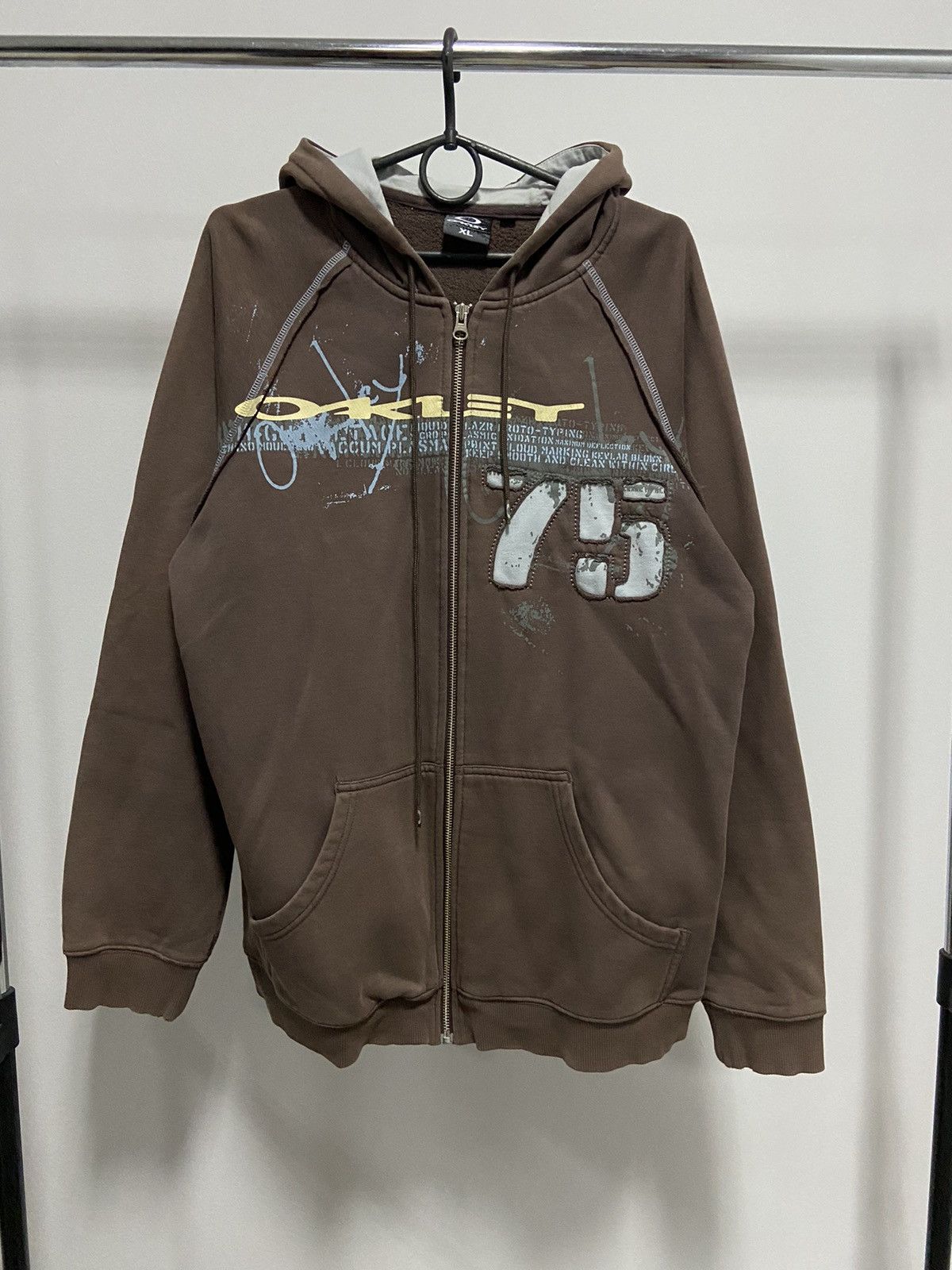 Oakley Oakley Vintage Hoodie big Logo skate Size US XL / EU 56 / 4 - 1 Thumbnail