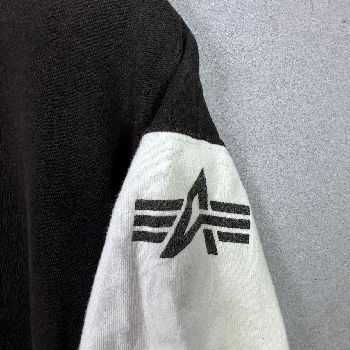 Alpha Industries Alpha Industries Colorblock Crewneck Sweatshirt Size US L / EU 52-54 / 3 - 5 Thumbnail