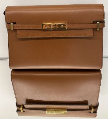 Saint Laurent Paris o1b1hav110425 Size: OS / Manhattan Shoulder Bag in Brown Size ONE SIZE - 1 Preview