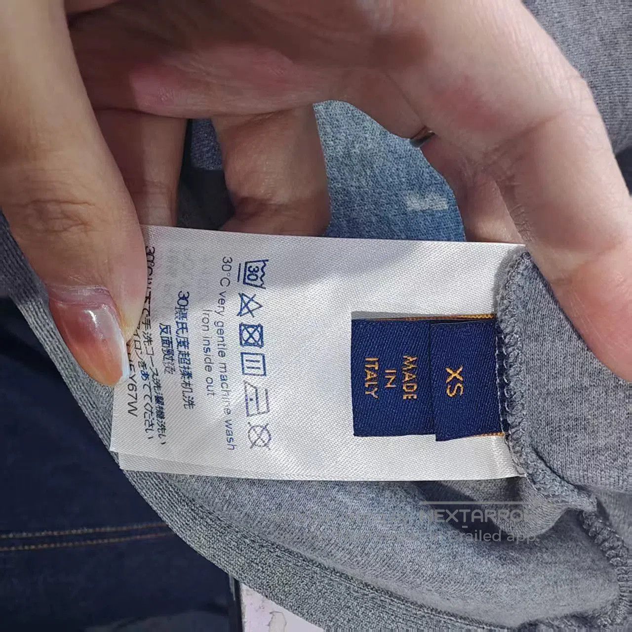 Louis Vuitton gray long sleeve logo sweatshirt from louis vuitton. Size US XS / EU 42 / 0 - 4 Thumbnail