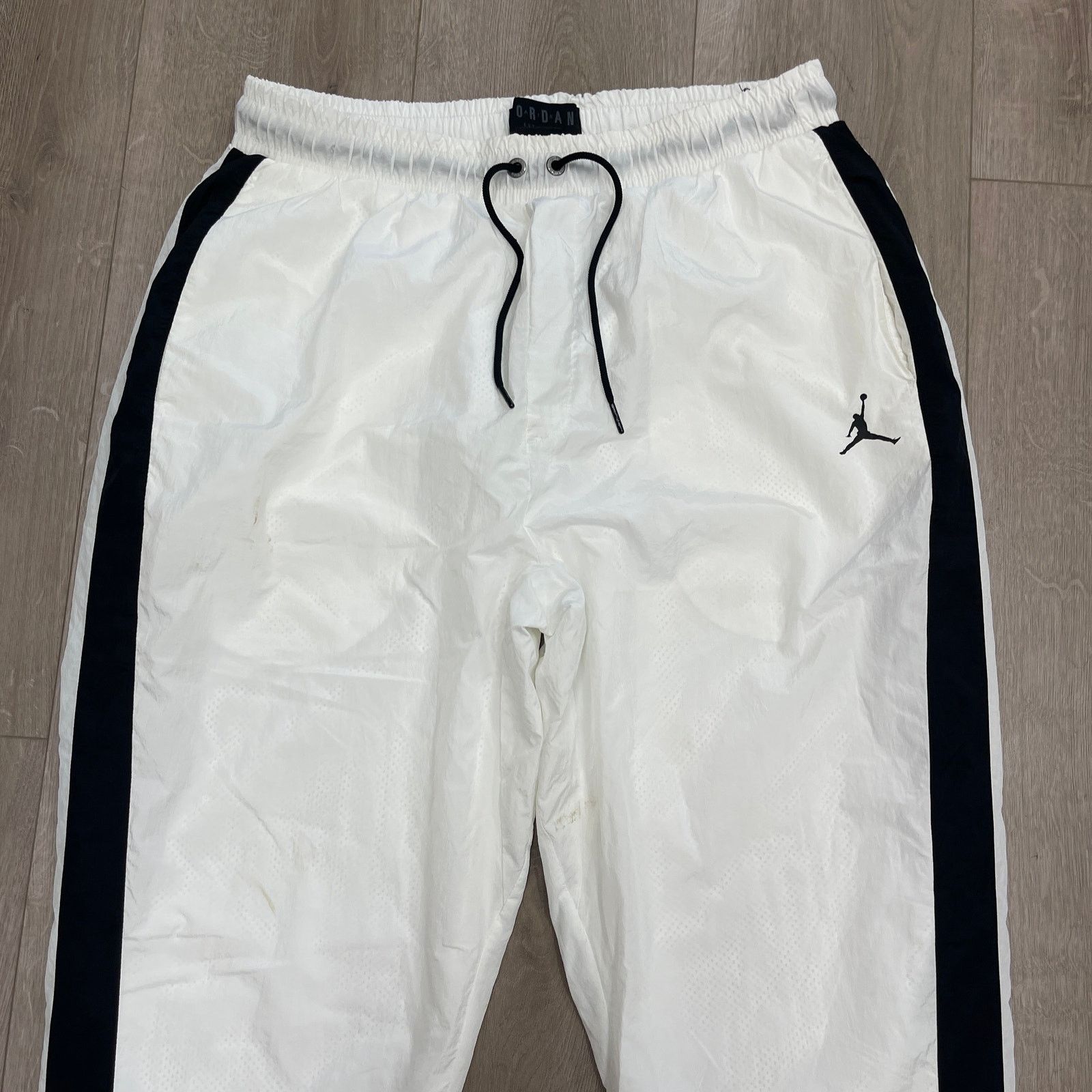 Jordan Brand Jordan Sportswear Diamond men's track pants Joggers Size XL Size US 32 / EU 48 - 2 Thumbnail