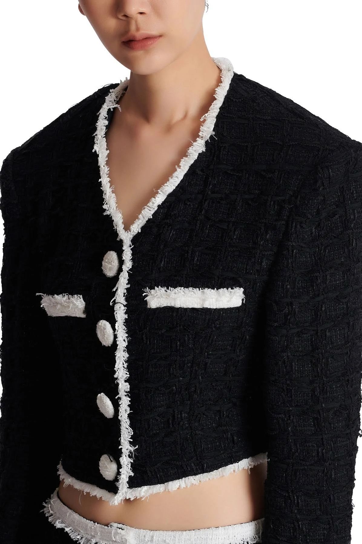 o1srvl11e0524 Tweed Cropped Jacket in Black