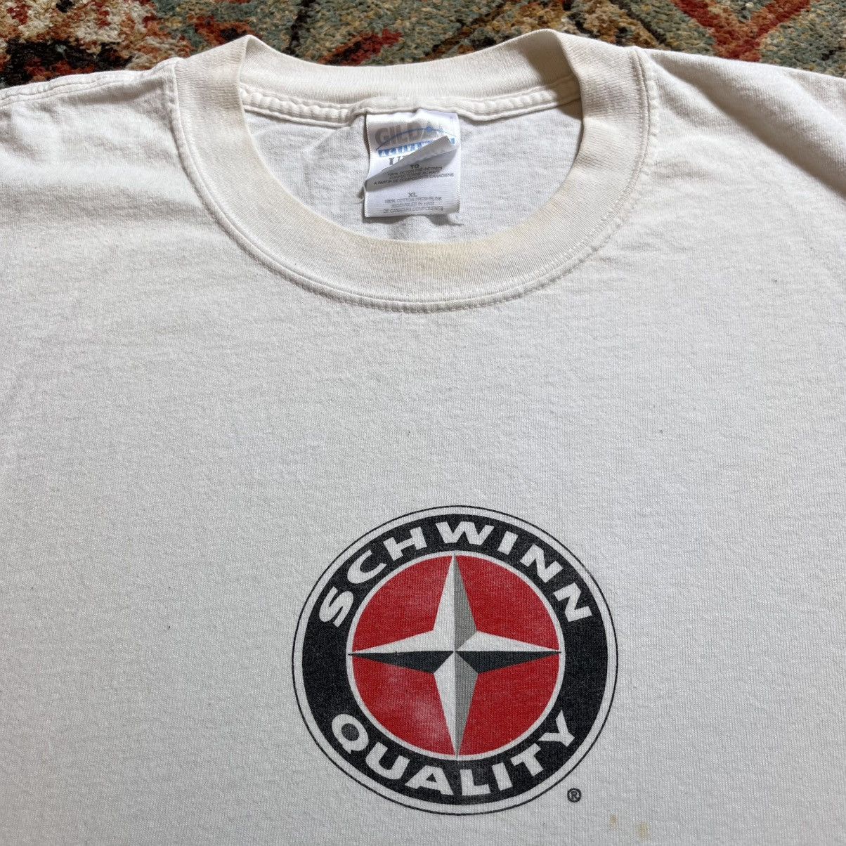 Vintage Vintage Schwinn Bicycles BMX Biking mid school Logo T-Shirt Size US XL / EU 56 / 4 - 2 Thumbnail