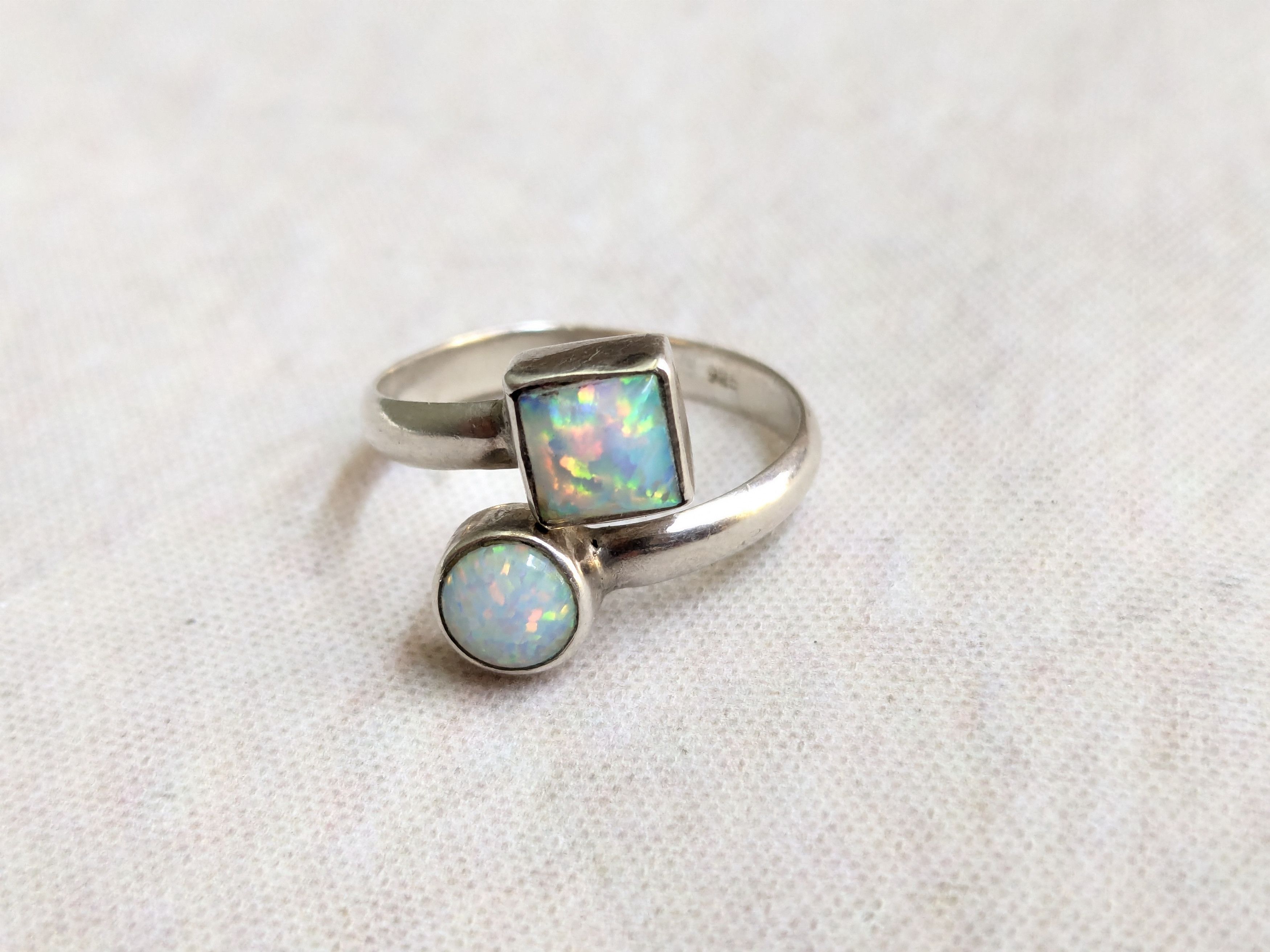 Jewelry × Vintage Sterling Silver Ring Opals Adjustable Round Modern Size ONE SIZE - 2 Thumbnail