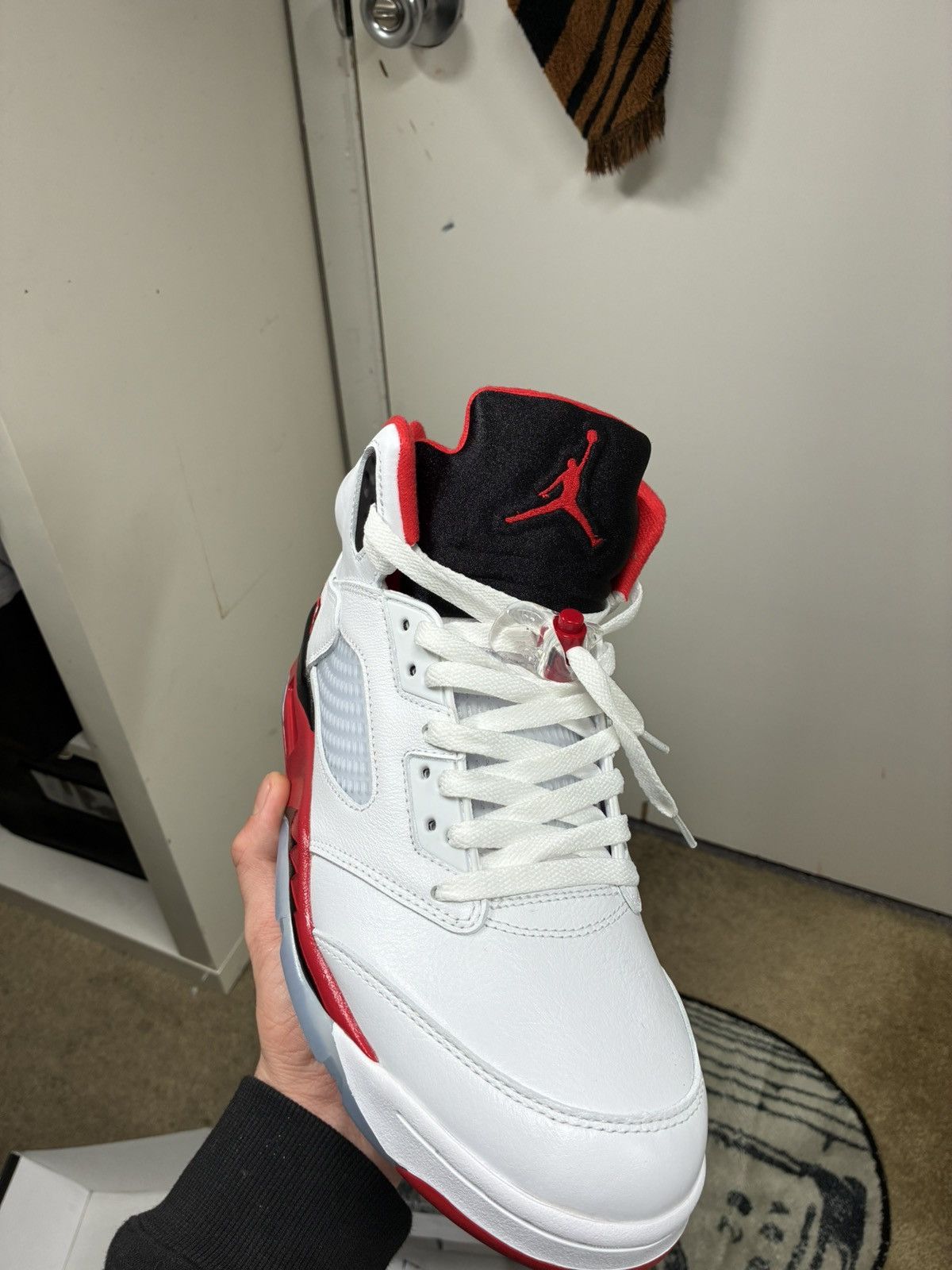 Jordan Brand Jordan retro 5 fire red 2025 size 11 Size US 11 / EU 44 - 10 Thumbnail