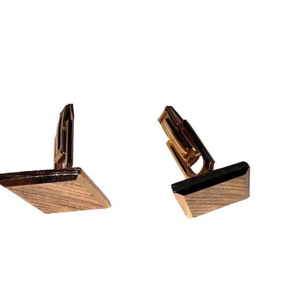 Vintage Vintage Gold-Toned Square Cufflinks 1.75 inches aprox Size ONE SIZE - 3 Thumbnail