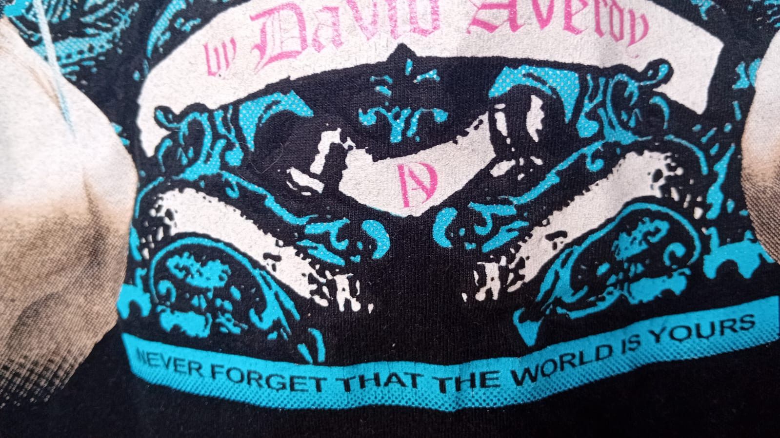 Other Hidden Face by David Averdy Double Sided t-shirt sz M Size US M / EU 48-50 / 2 - 5 Thumbnail