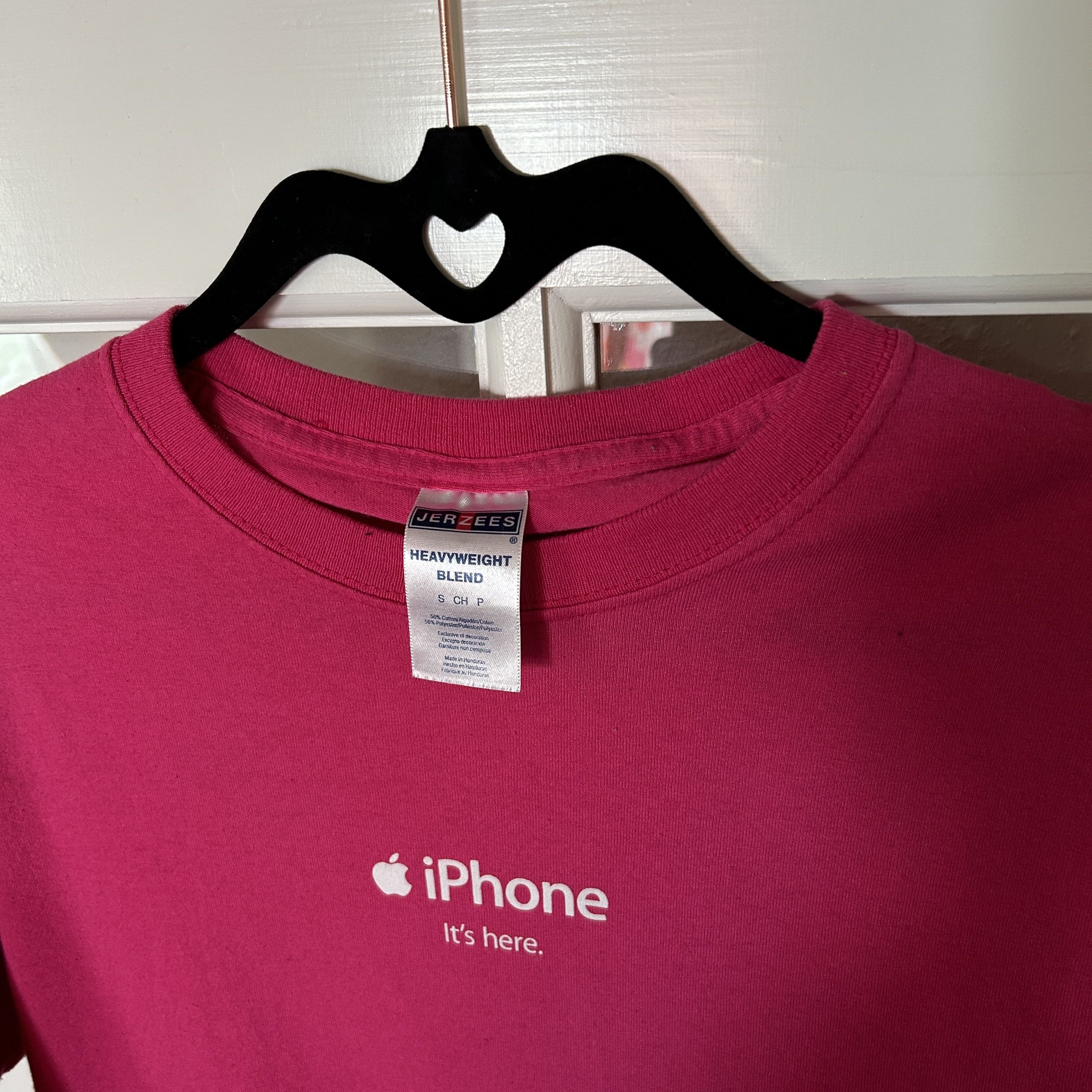 Apple Rare Iphone Launch Apple It's Here T-Mobile Promo Tshirt Size US S / EU 44-46 / 1 - 2 Thumbnail