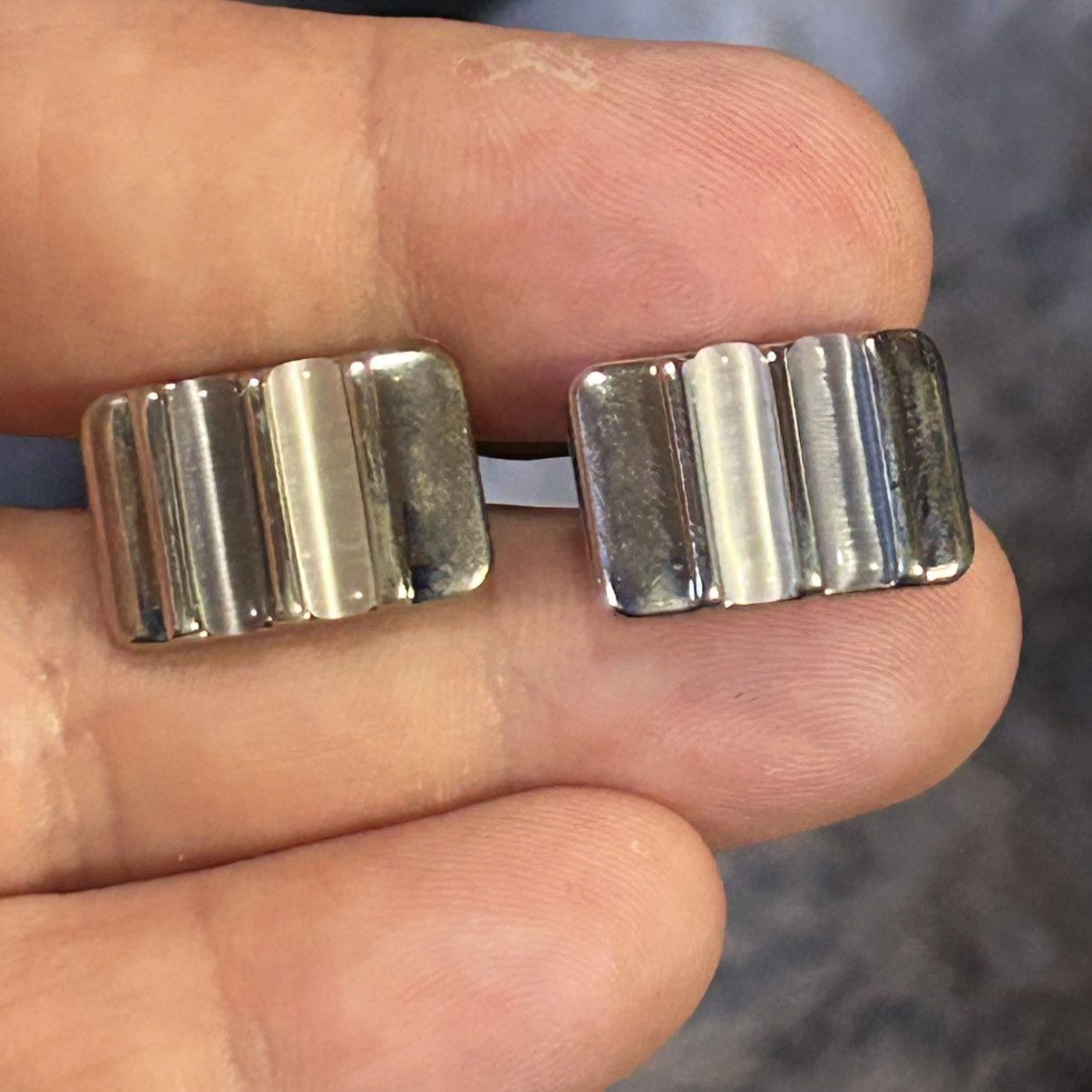 Vintage Modern gentleman’s cat eye glass bar tilt style cuff links Size ONE SIZE - 6 Thumbnail
