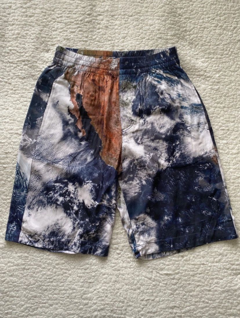 Diesel Diesel Globe Shorts SN33 Size US 30 / EU 46 - 1 Thumbnail