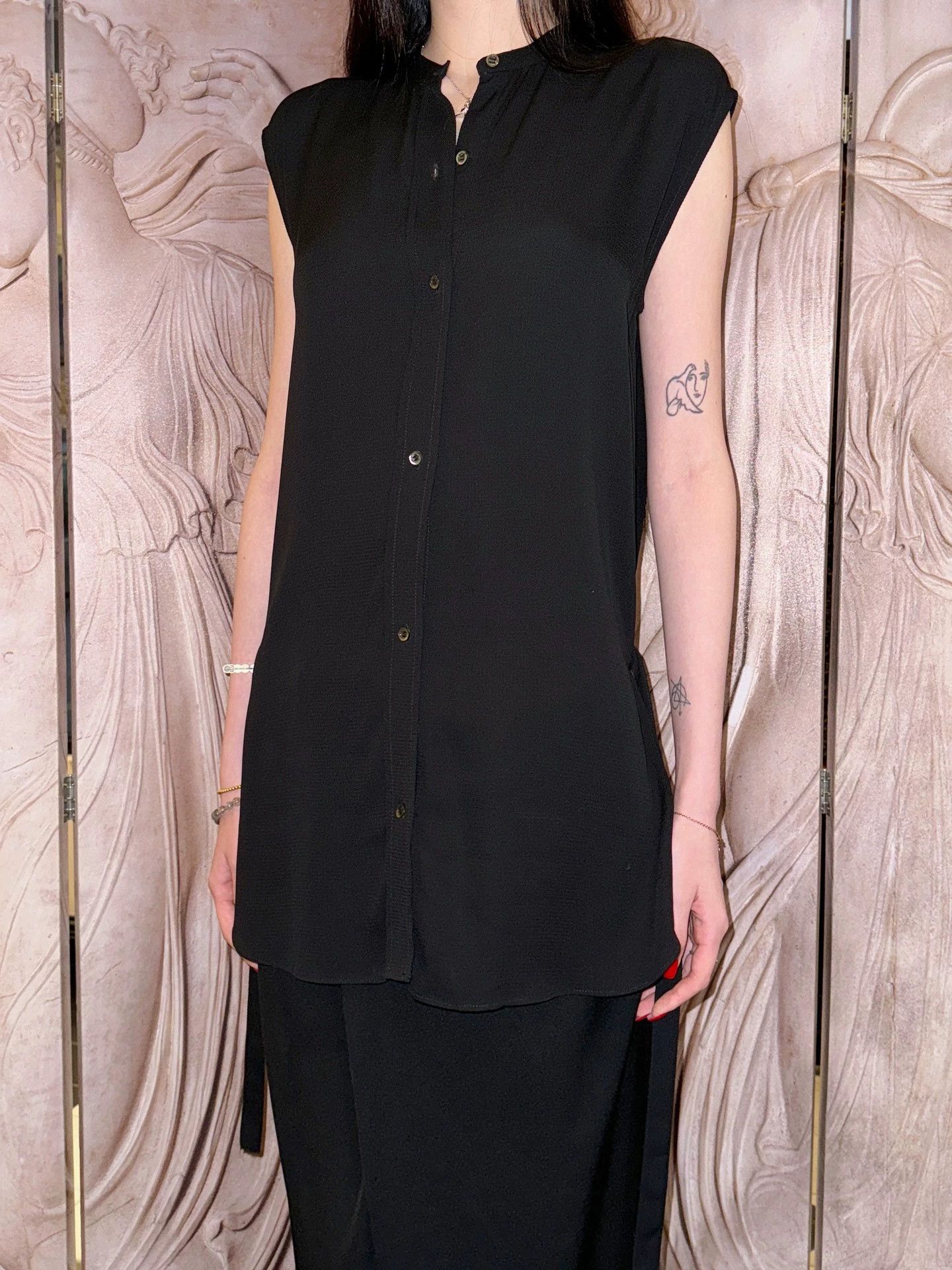 Helmut Lang Helmut Lang Black Vintage Shirt Long Back Slit Waist Tie S Size S / US 4 / IT 40 - 4 Thumbnail