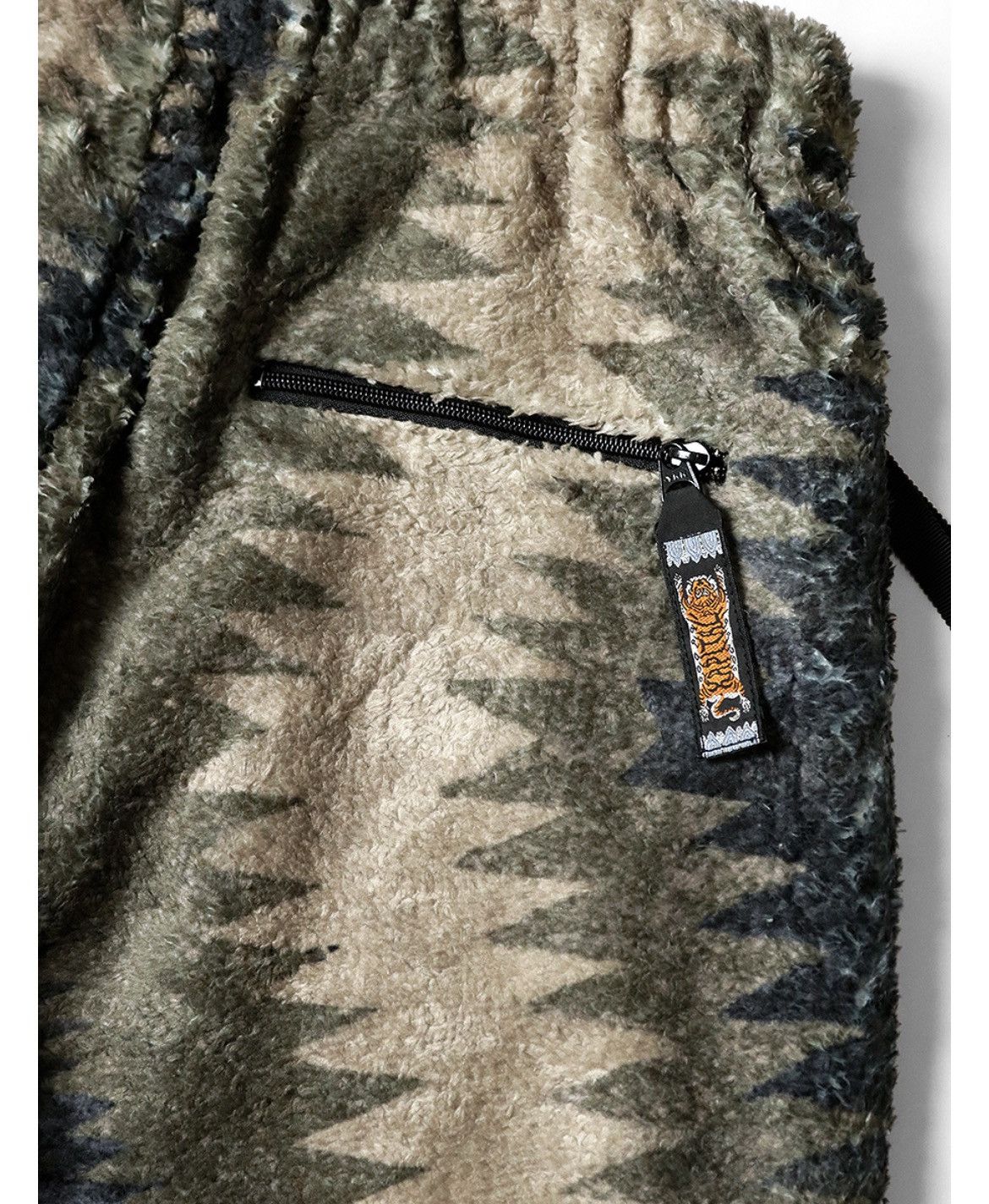 Kappa Kapital Thunder Mother pattern fleece easy pants size 2 Size US 32 / EU 48 - 5 Thumbnail