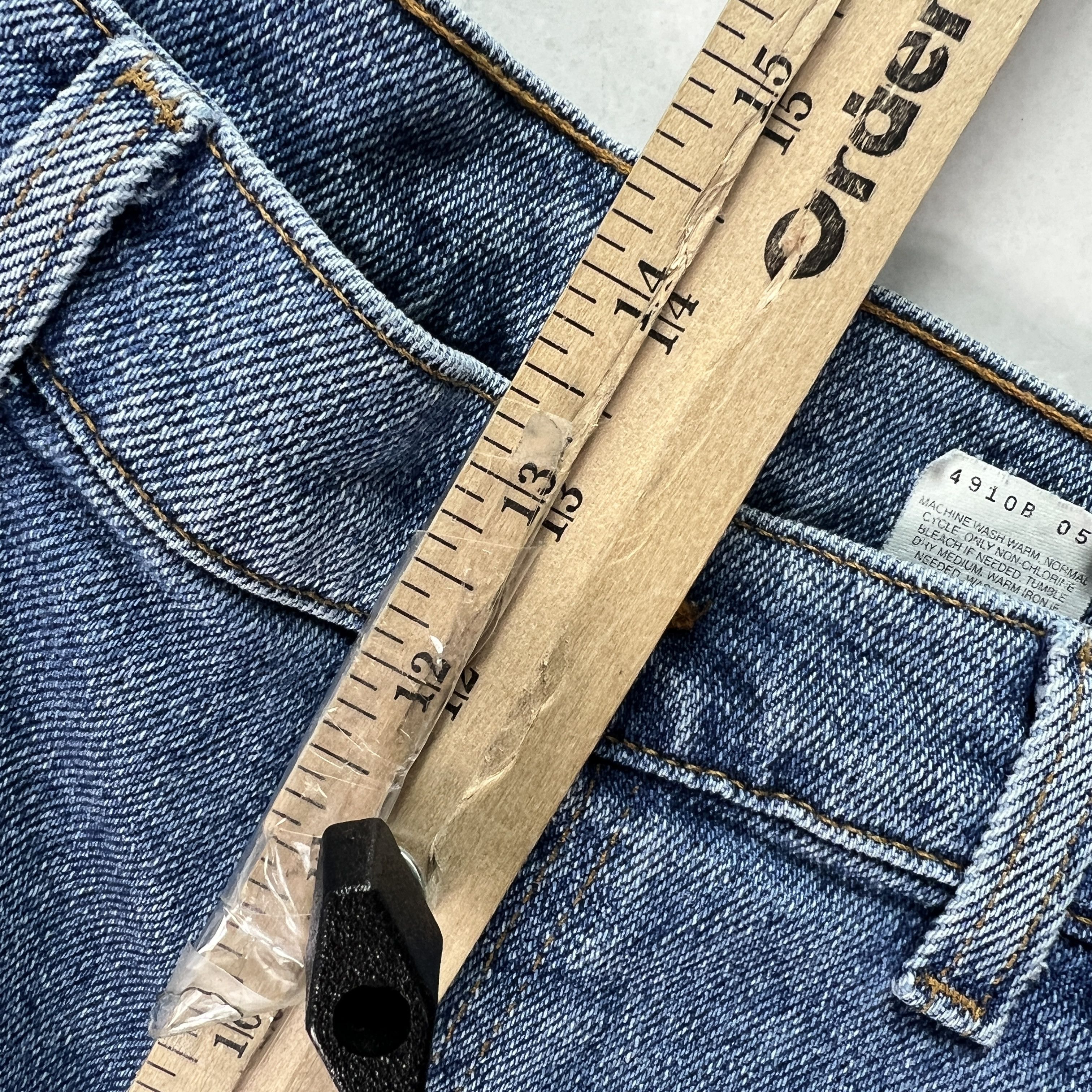 Levi's VTG 90s Levi's Jeans 540 Flex Relaxed Straight Blue Denim Size US 37 - 19 Thumbnail