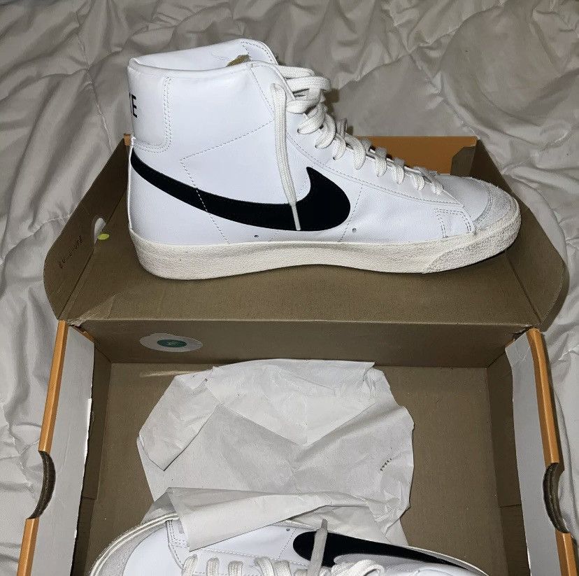 Nike Nike Blazers Size US 11 / EU 44 - 2 Thumbnail