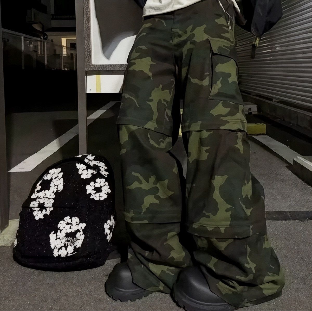 Japanese Brand Japanese + Cargo + Baggy + Pants Size US 31 - 2 Thumbnail