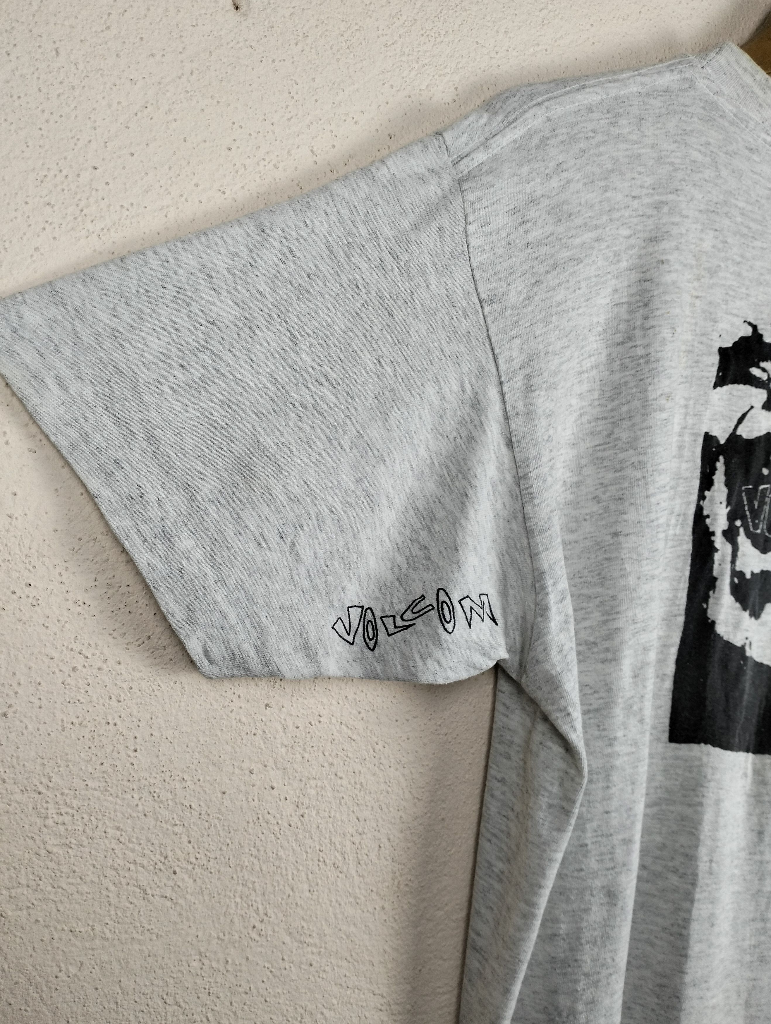 Vintage × Volcom Vintage Volcom Skateboard T shirt 90's Size US M / EU 48-50 / 2 - 8 Thumbnail